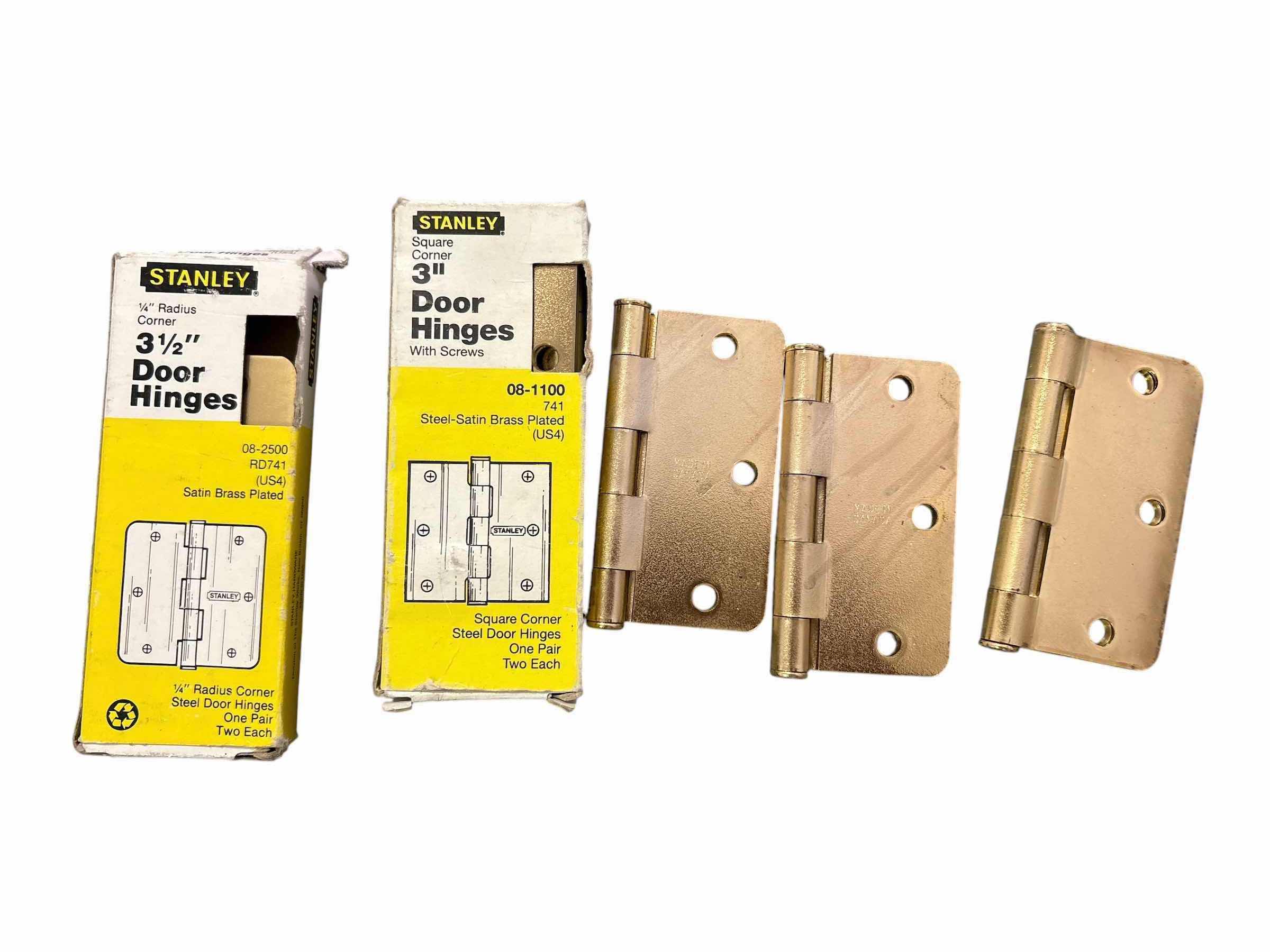 Photo 1 of (14)PCS DOOR HINGES 3" AND 3.5"