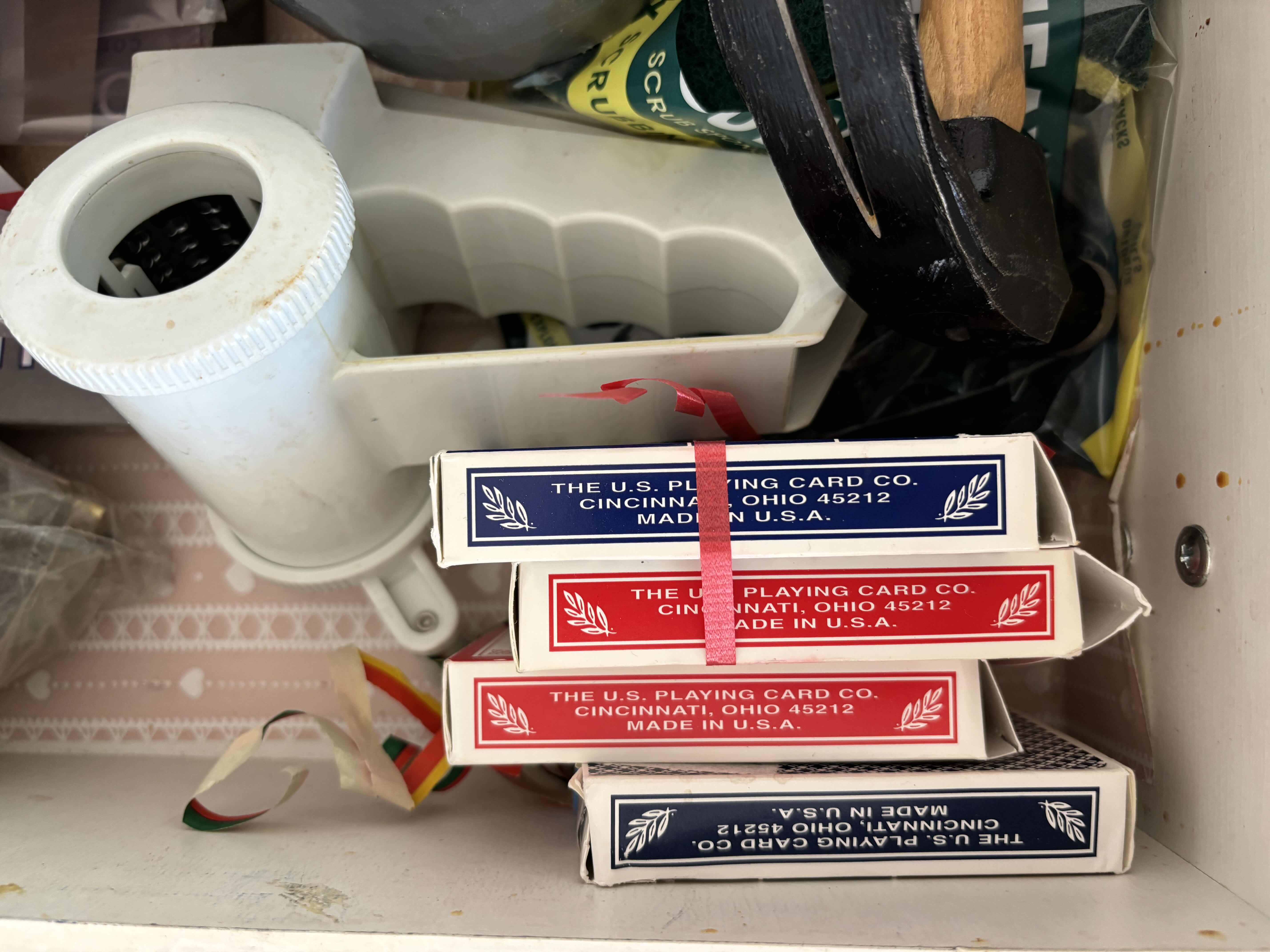 Photo 1 of CONTENTS OF KITCHEN DRAWER
