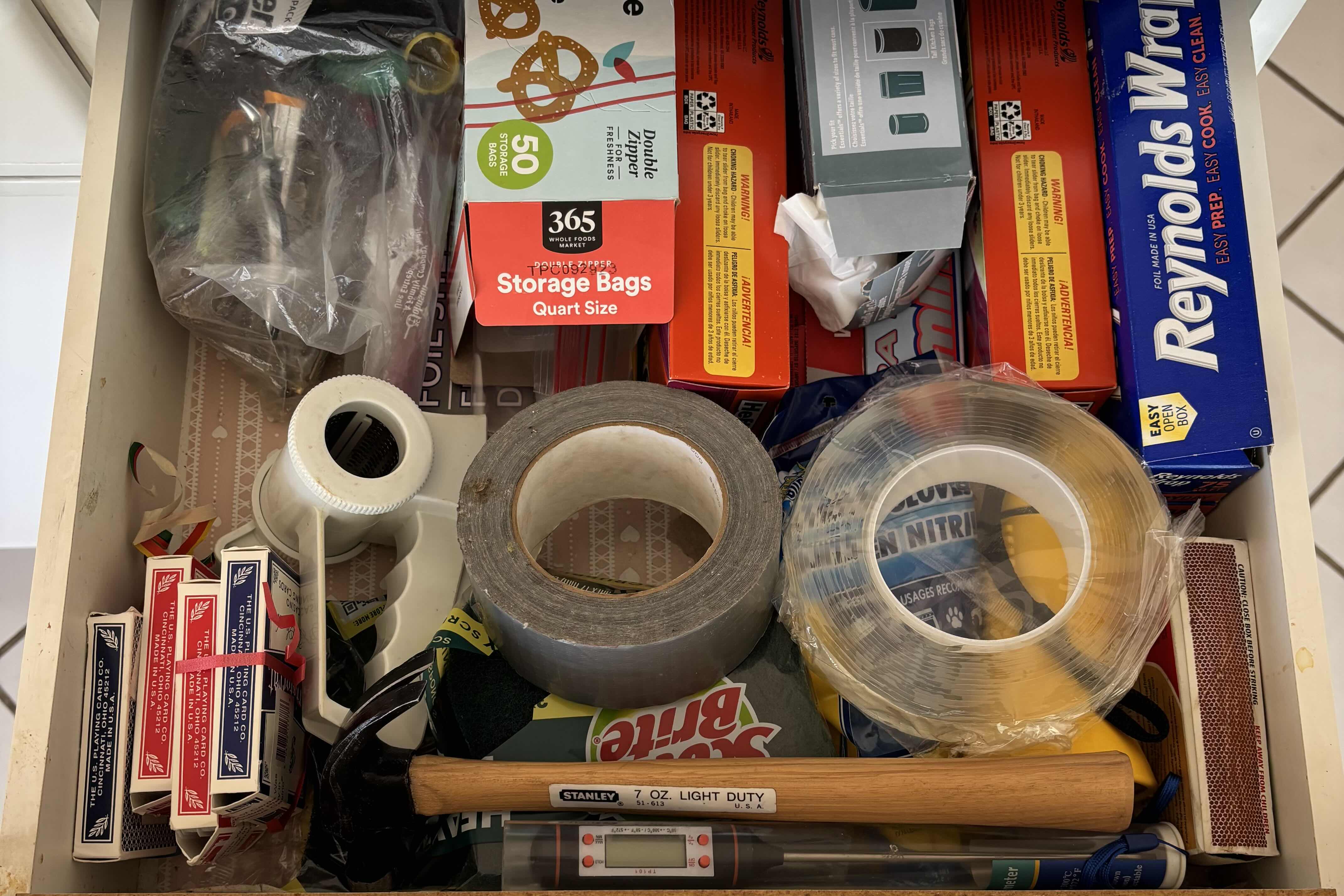 Photo 1 of CONTENTS OF KITCHEN DRAWER