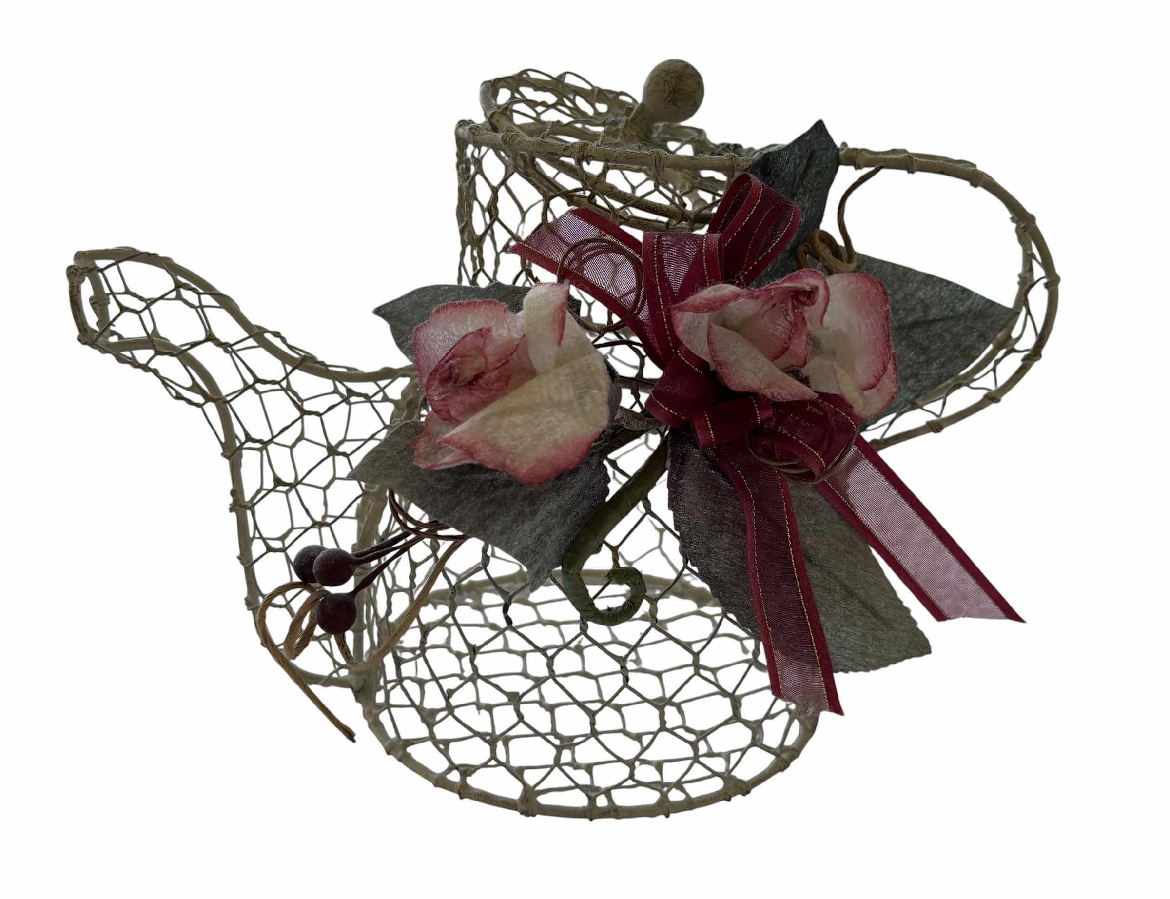 Photo 1 of SET OF COOKWARE & TEAPOT DECOR
