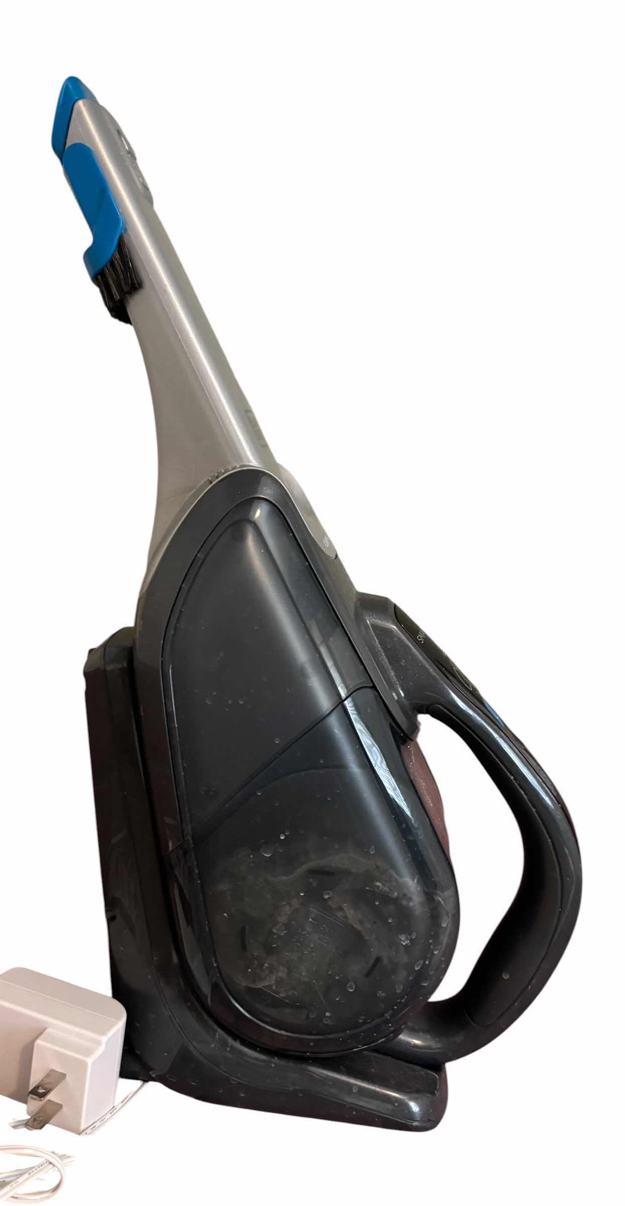 Photo 1 of BLACK & DECKER DUSTBUSTER SMARTECH CORDLESS HANDHELD VACUUM
