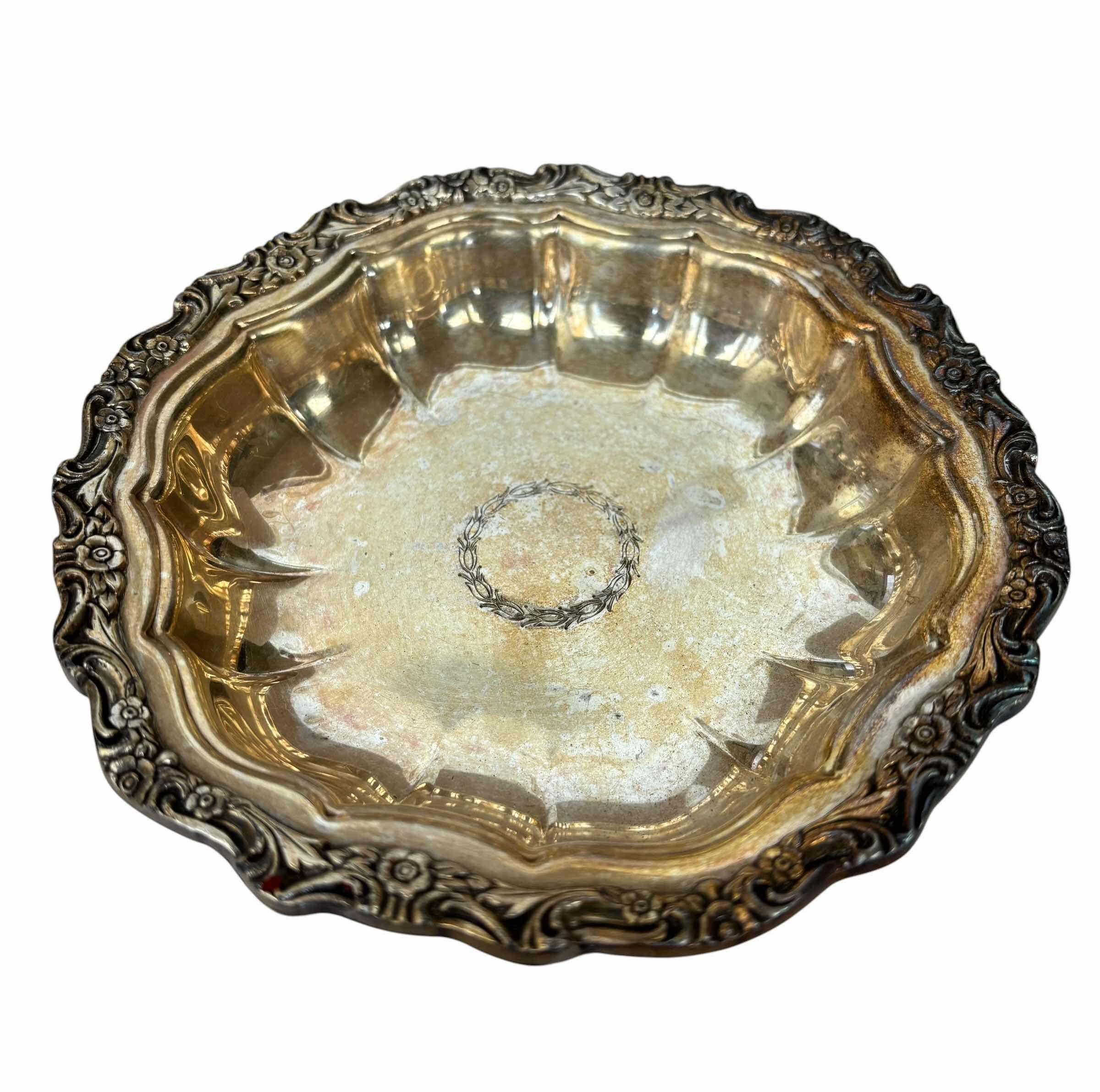 Photo 1 of VINTAGE SILVERPLATED COMPOTE BOWL H5”