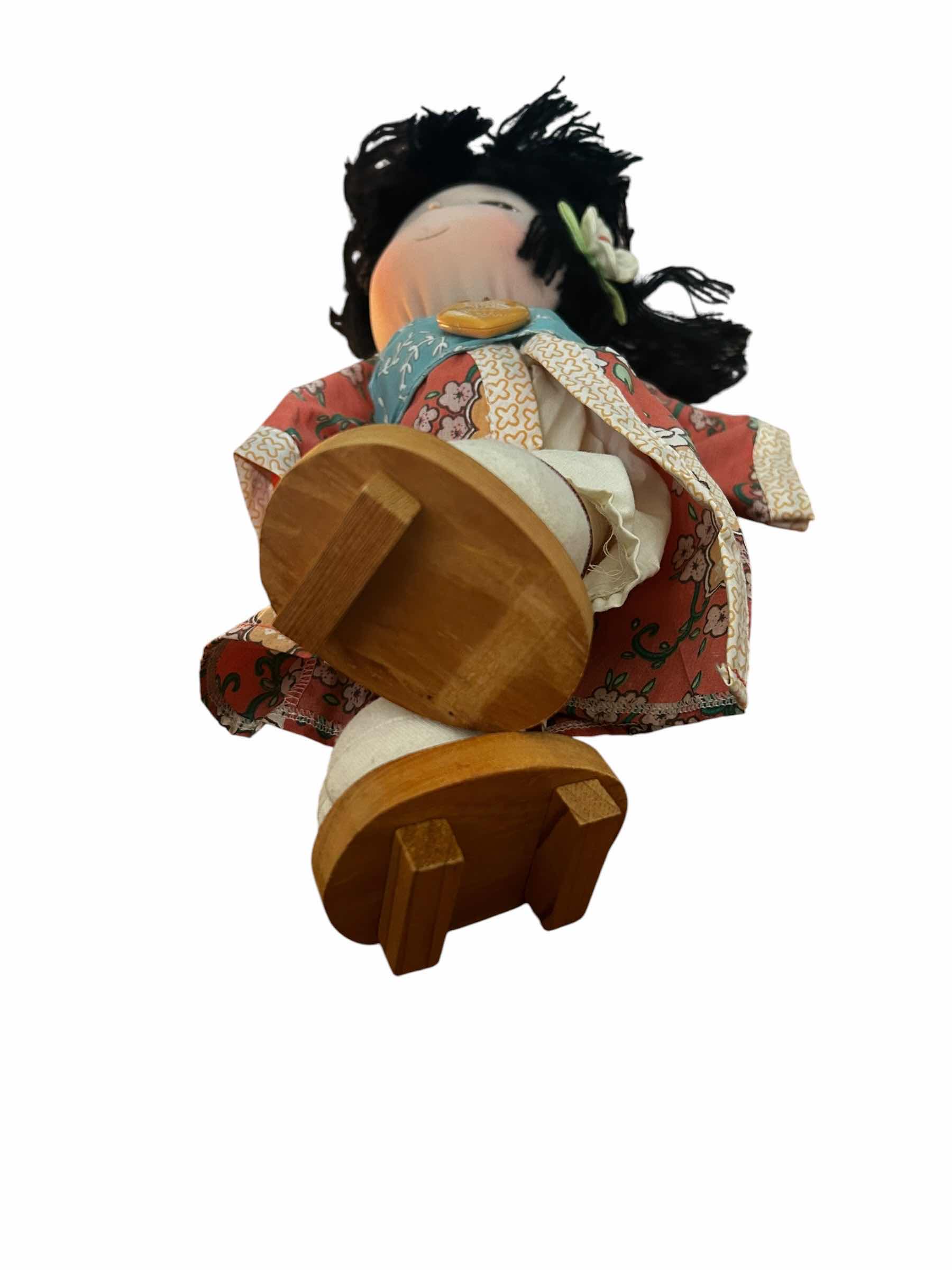 Photo 1 of VINTAGE APPLAUSE PRECIOUS MOMENTS DOLLS 1985 (2) COMES WITH PRECIOUS MOMENTS DOLLS STANDS