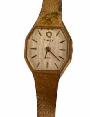 Photo 1 of VINTAGE TIMEX Q WOMENS WATCH