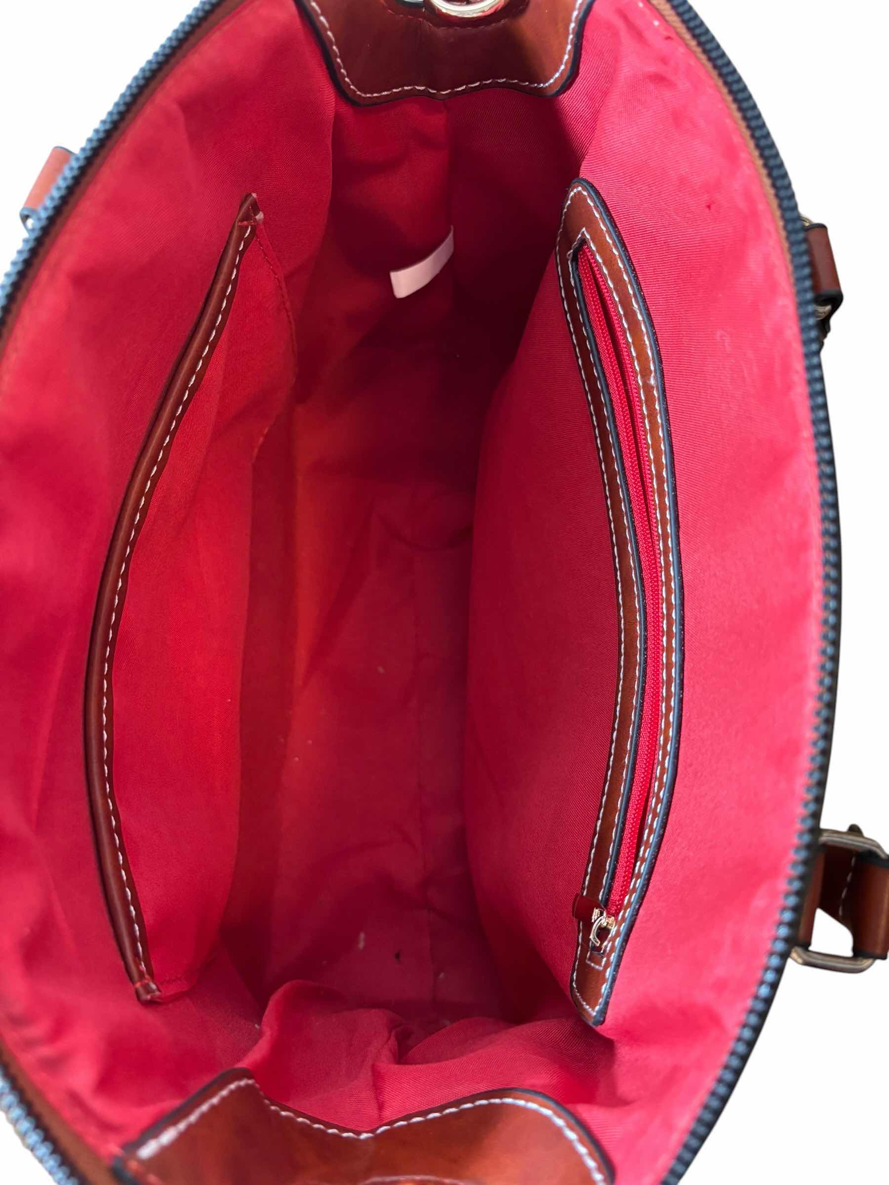 Photo 1 of PURSE (NO BRAND OR OTHER LABEL)