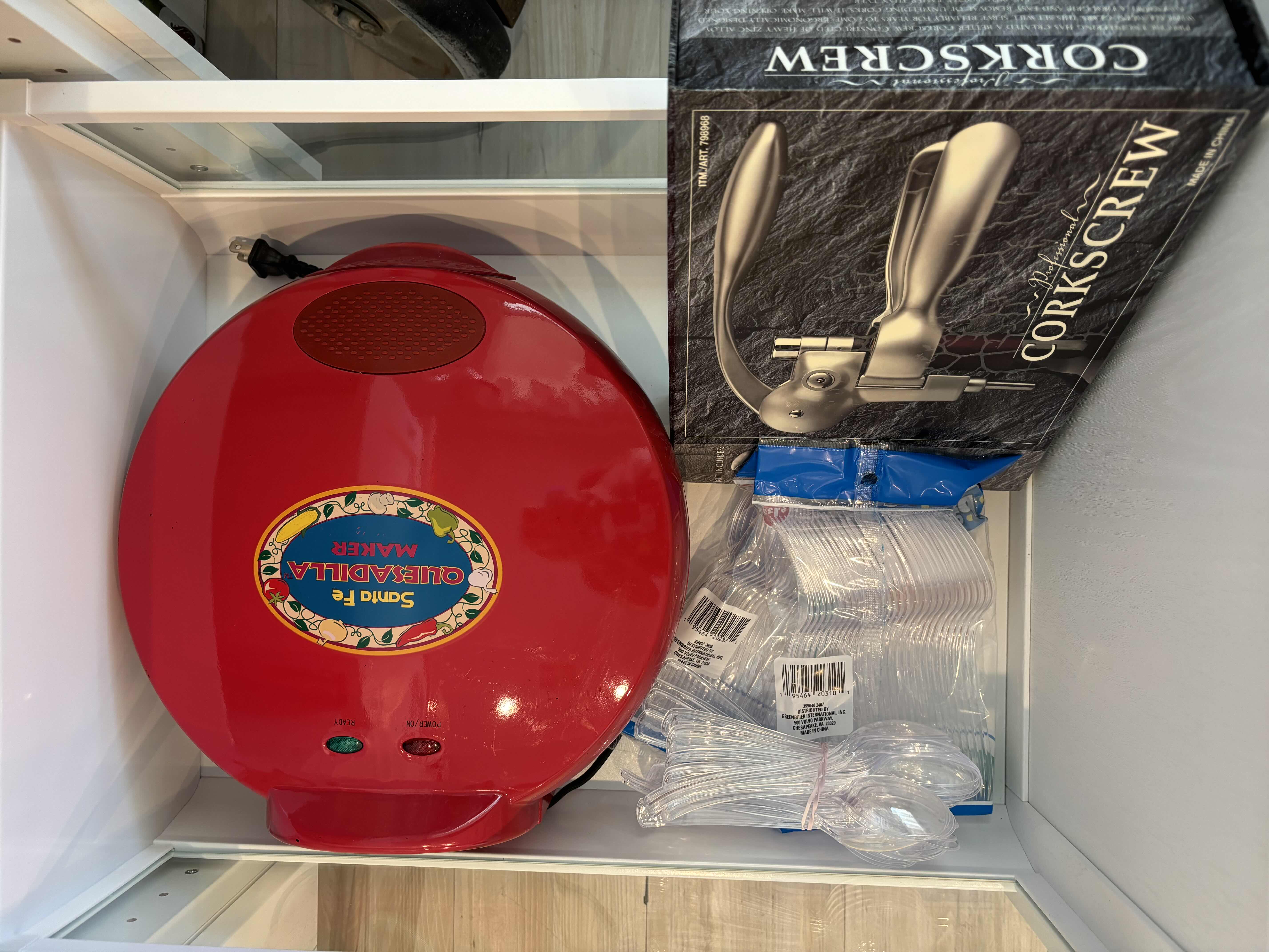 Photo 1 of CONTENTS OF KITCHEN DRAWER