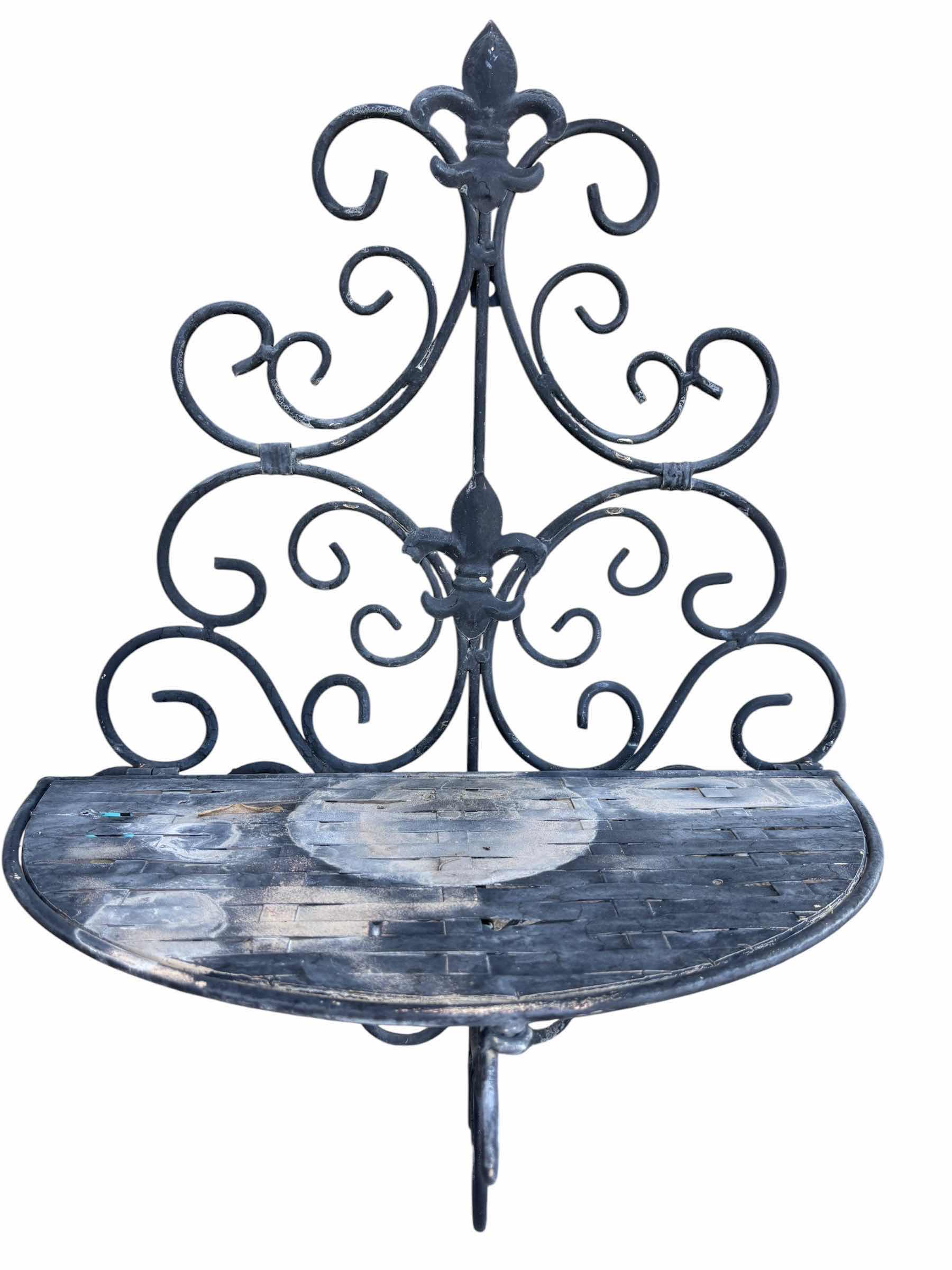 Photo 1 of OUTDOOR DECOR ITEMS