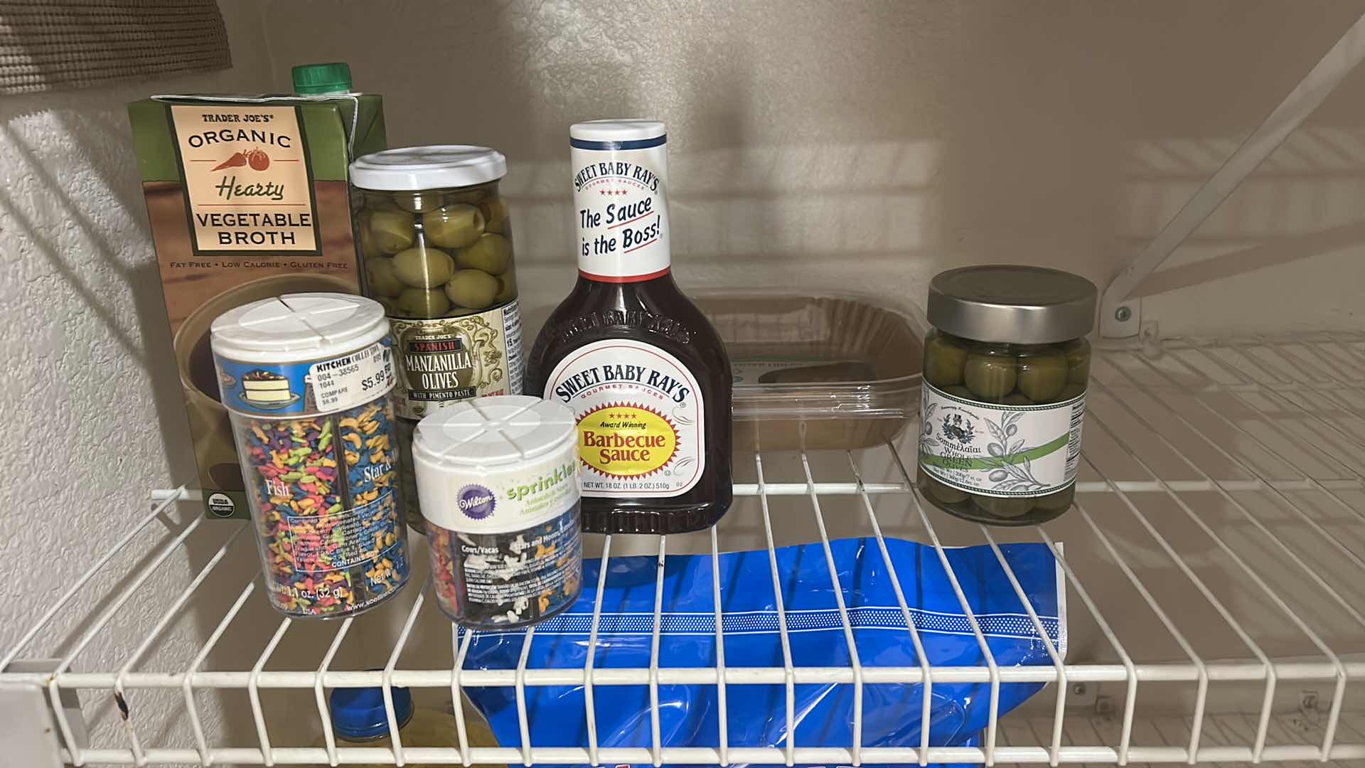 Photo 1 of CONTENTS OF PANTRY