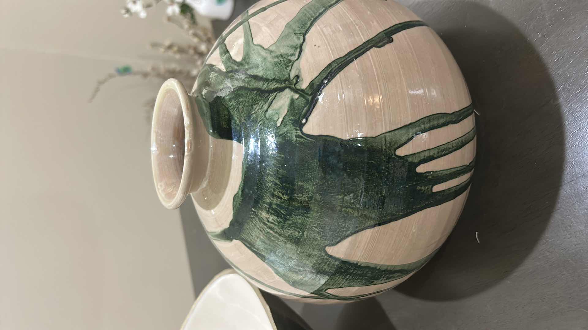 Photo 1 of 2 PC - HOME DECOR, (VASE H 8 1/2”)