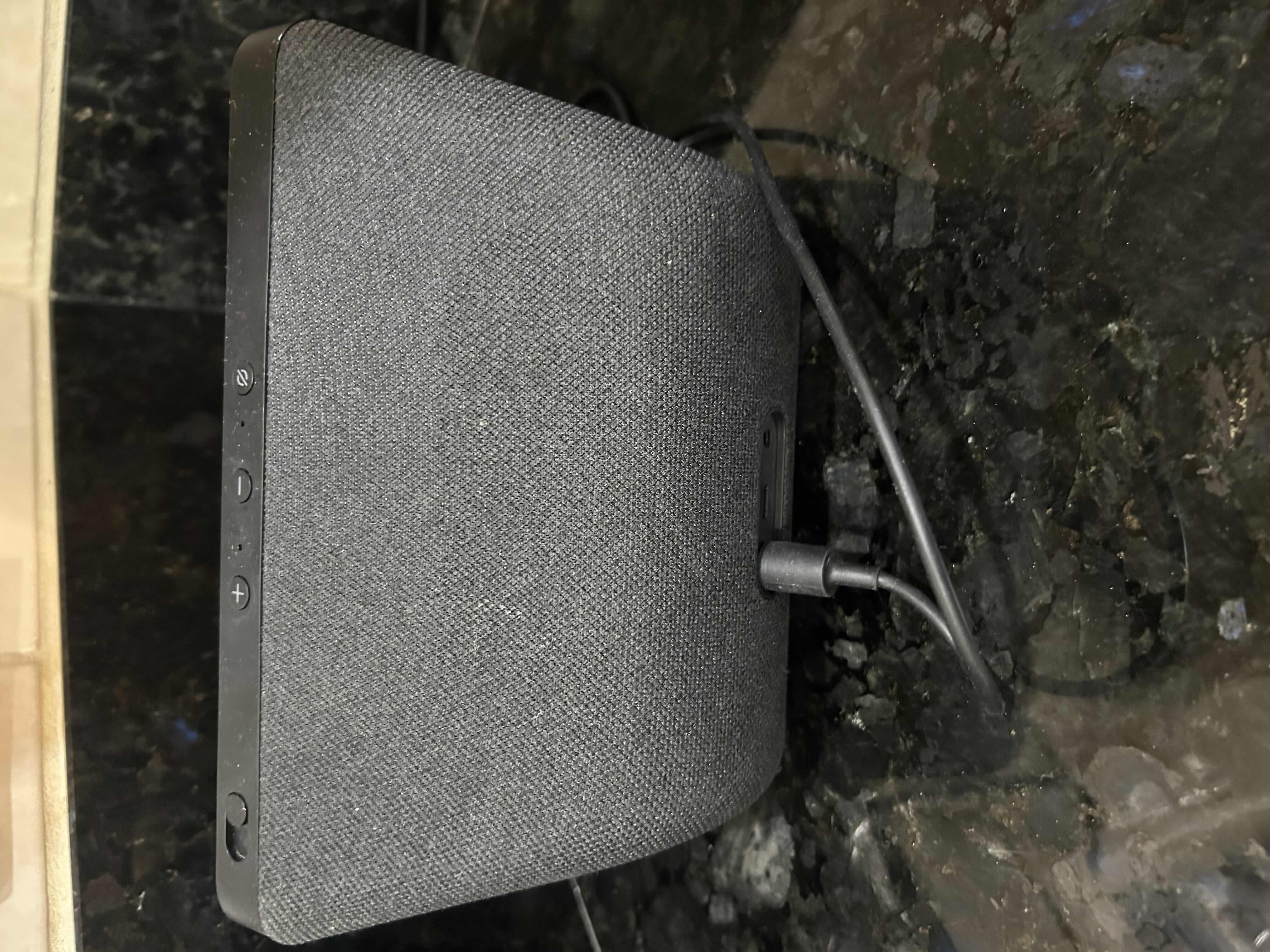 Photo 1 of AMAZON ECHO SHOW 8 $180