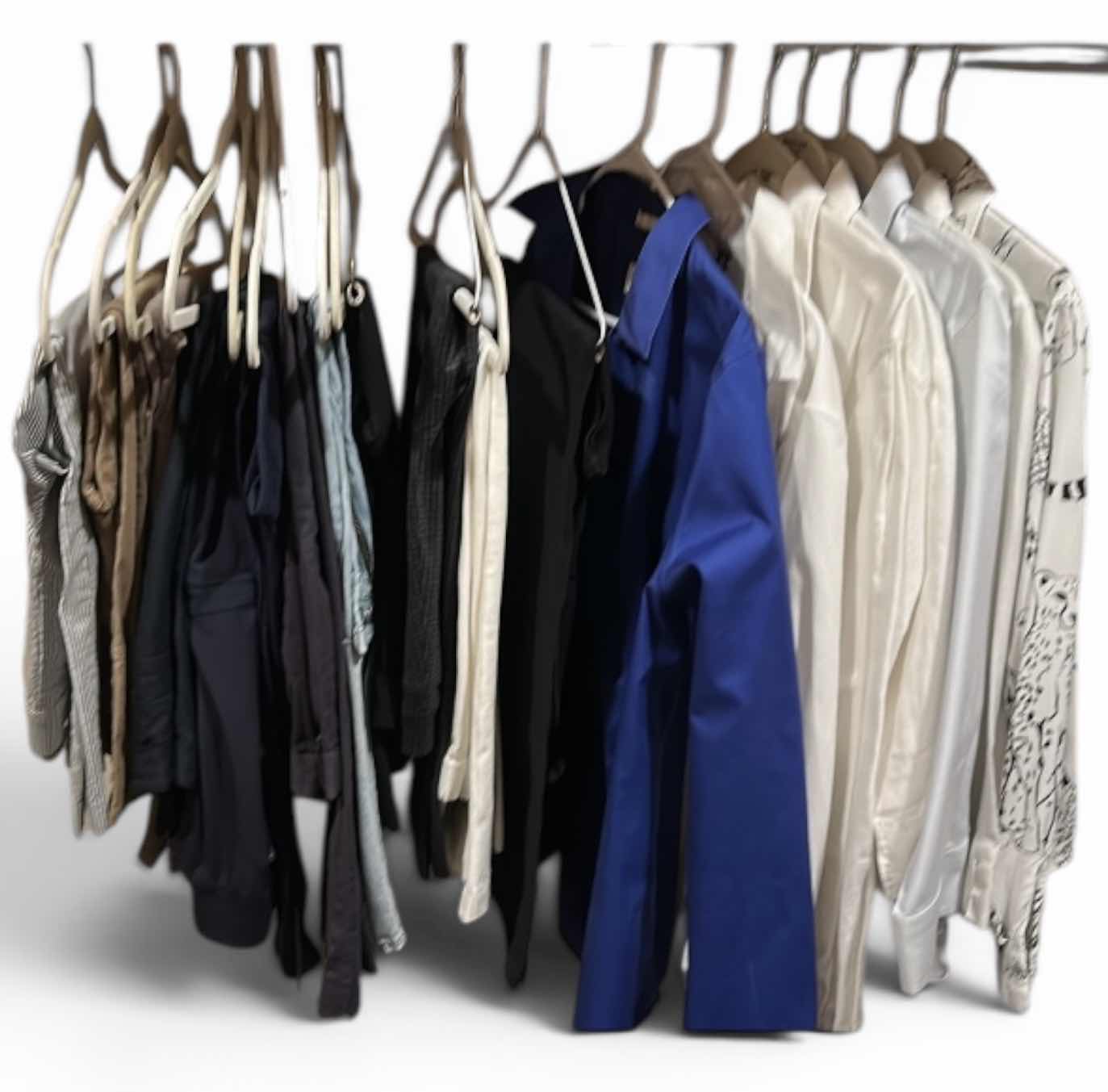 Photo 1 of WOMEN’S CLOTHING SIZE LARGE