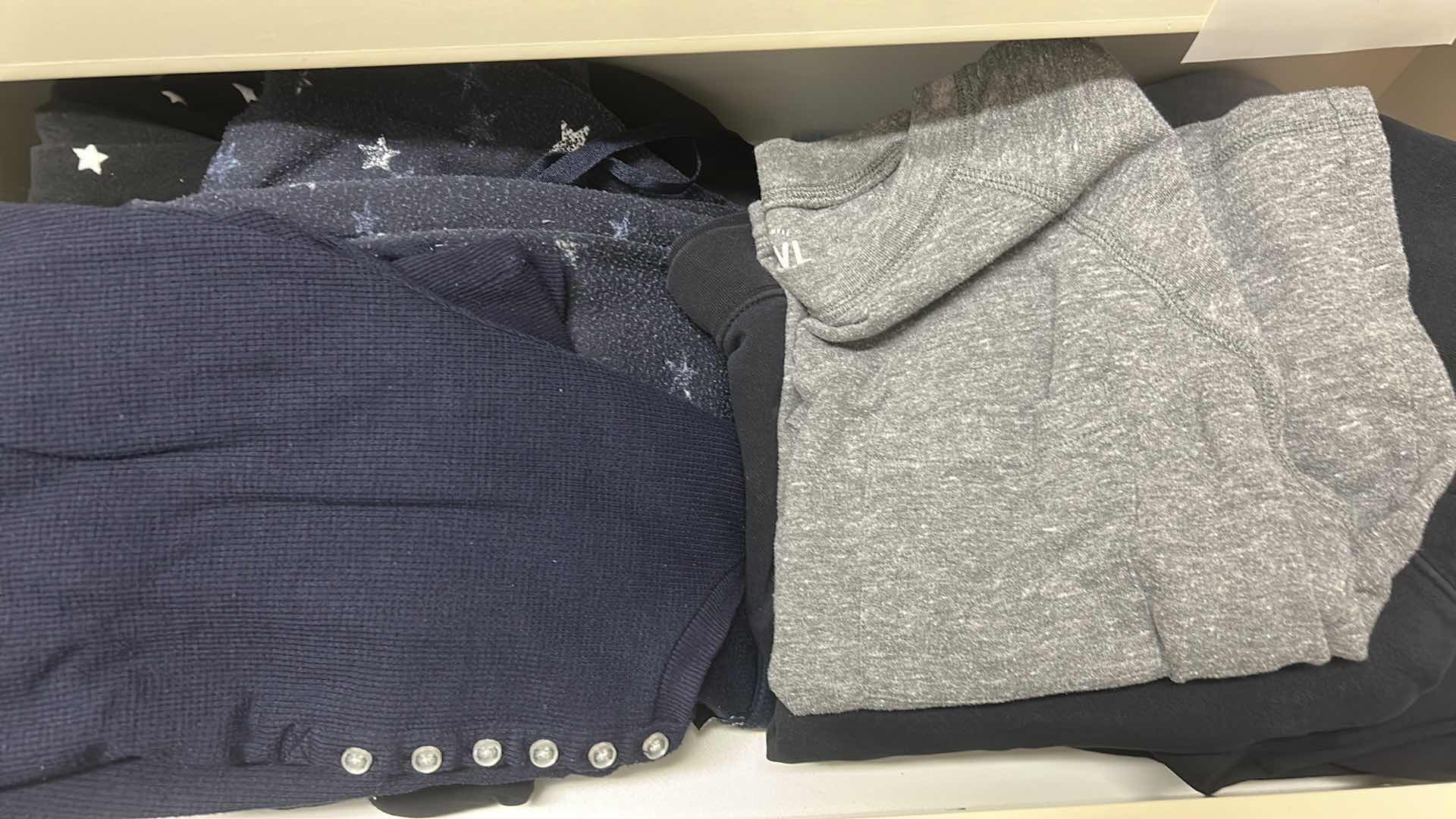 Photo 1 of 7- TOPS CHICO CK SIZE MED & 2 DRAWERS