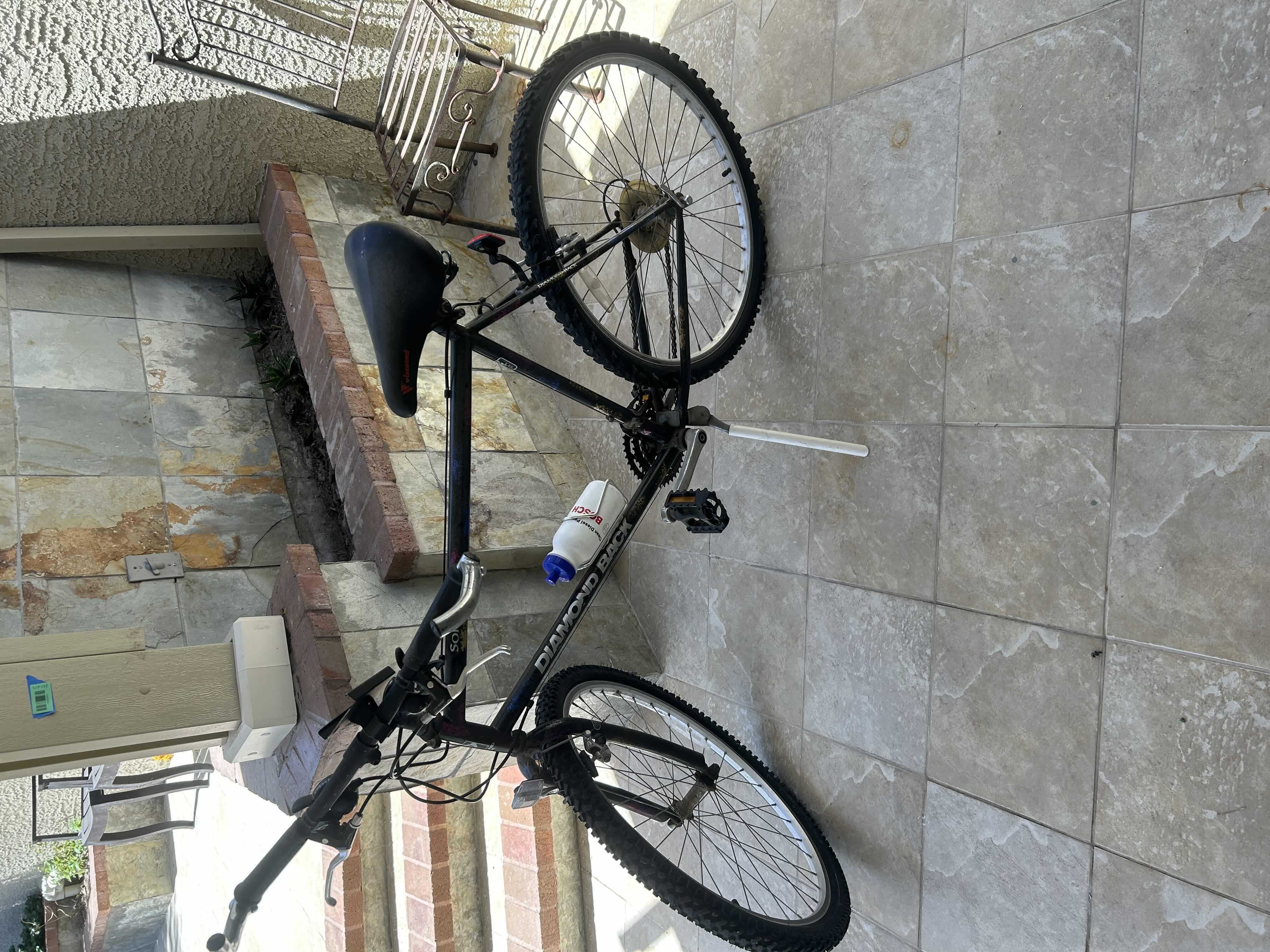 Photo 1 of DIAMONDBACK SORRENTO CLASSIC MOUNTAIN BIKE W  26" WHEELS