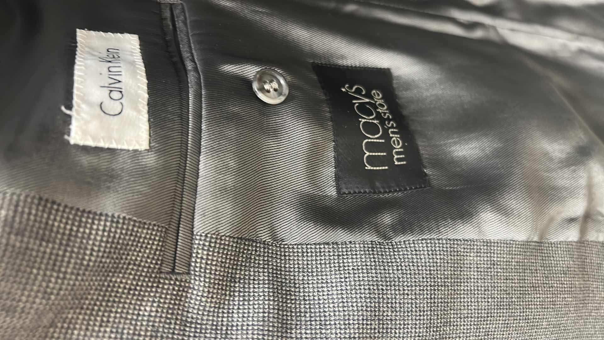 Photo 1 of 2- SUIT JACKETS CALVIN KLEIN TAYLORBYRD SIZE 42