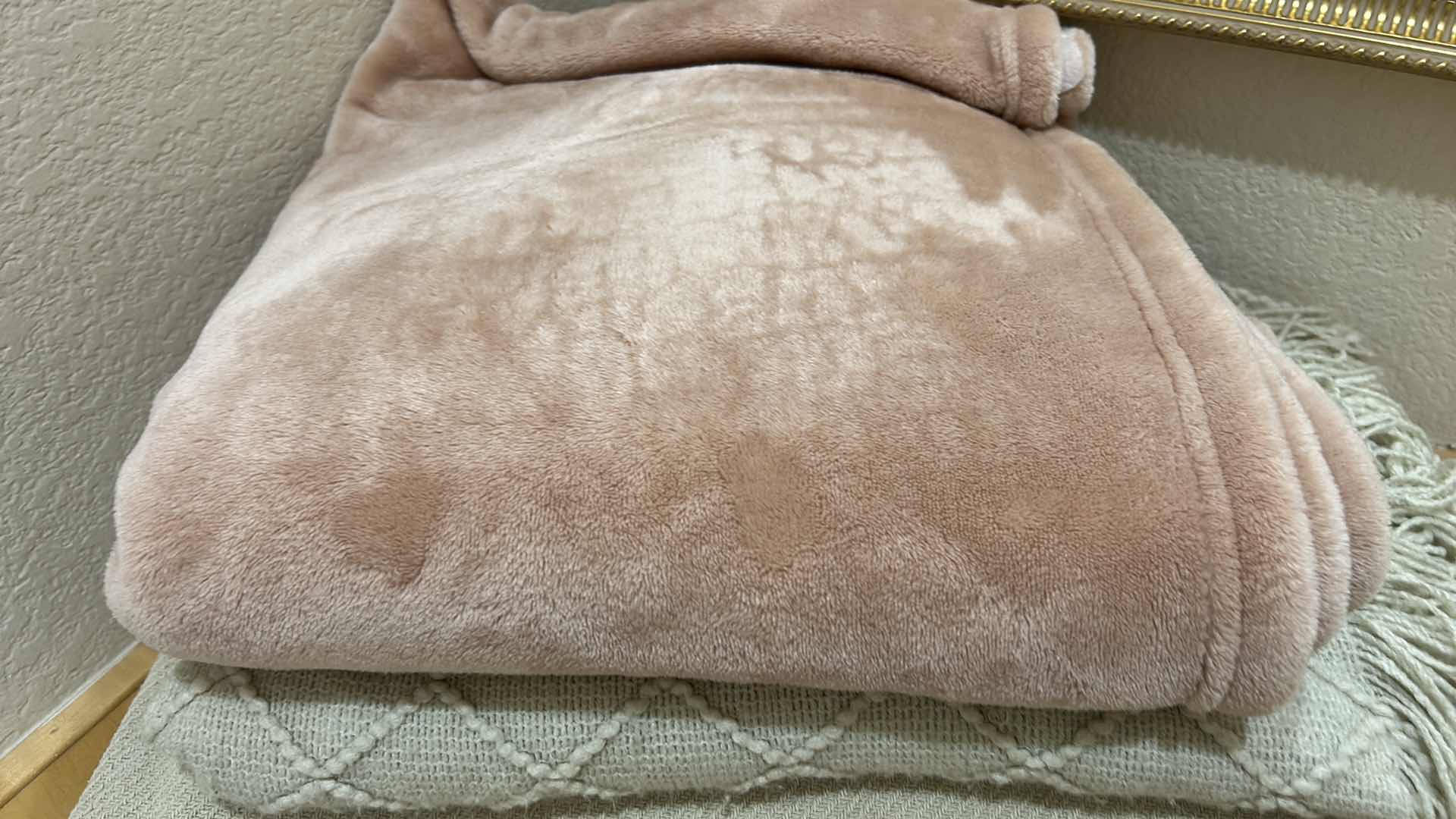 Photo 1 of COMFORTER AND BLANKETS
