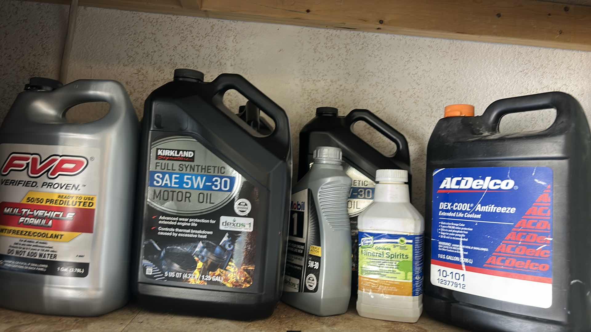 Photo 1 of AUTOMOTIVE ITEMS