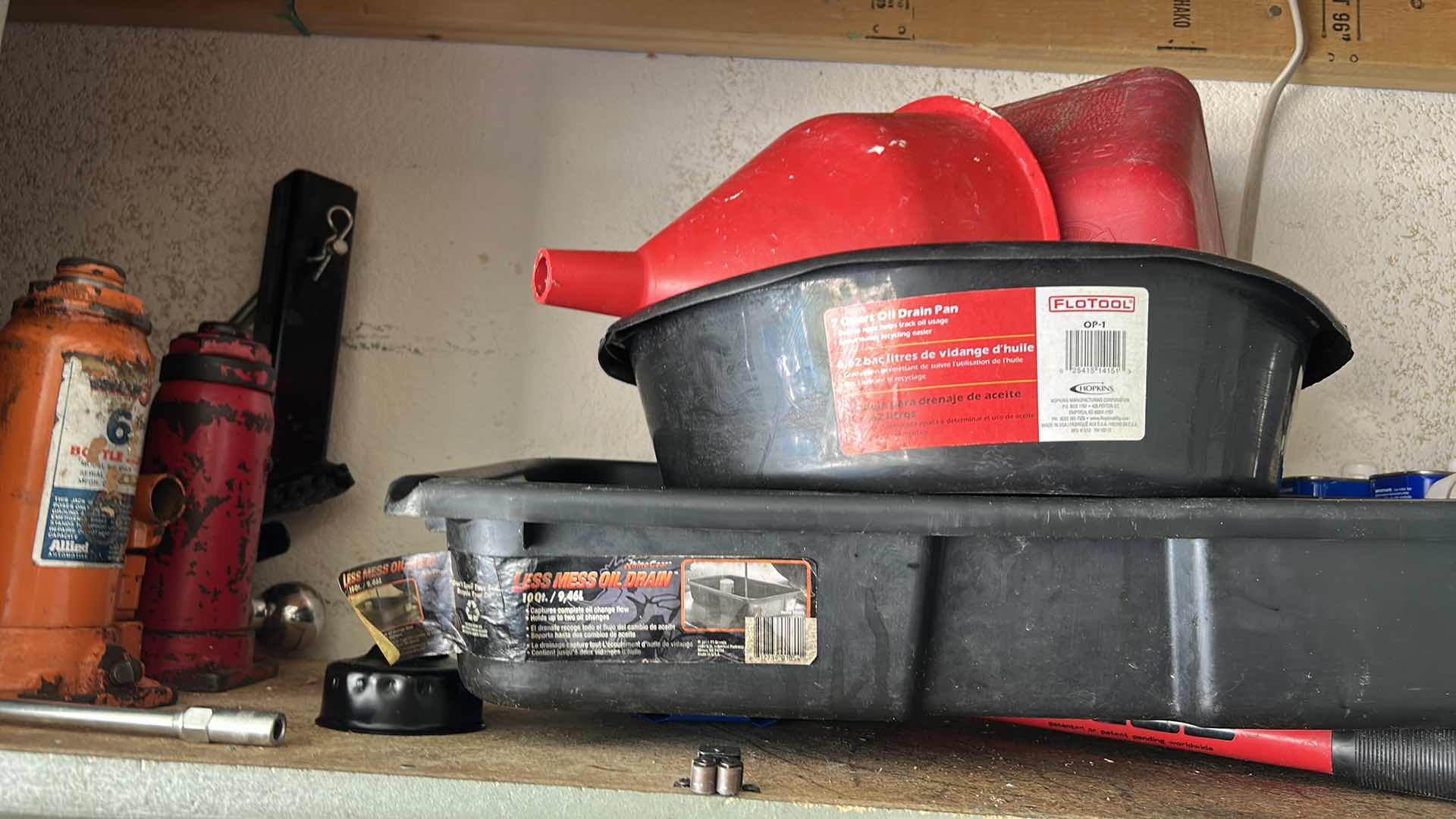 Photo 1 of AUTOMOTIVE ITEMS