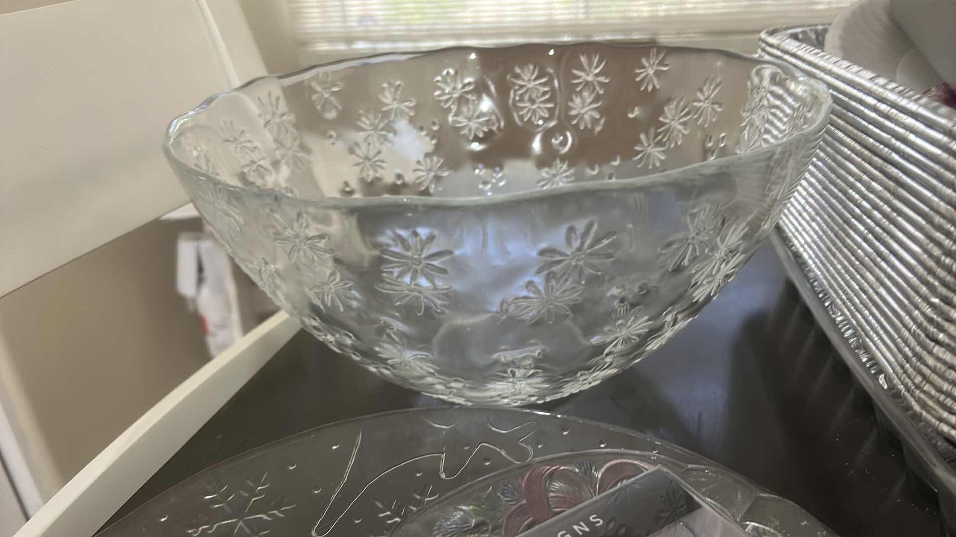 Photo 1 of ASSORTED GLASS SERVING PIECES, HOLIDAY PAPER GOODS, CUPS, NAPKINS, STRAWS, AND DECORATIVE PLATES.