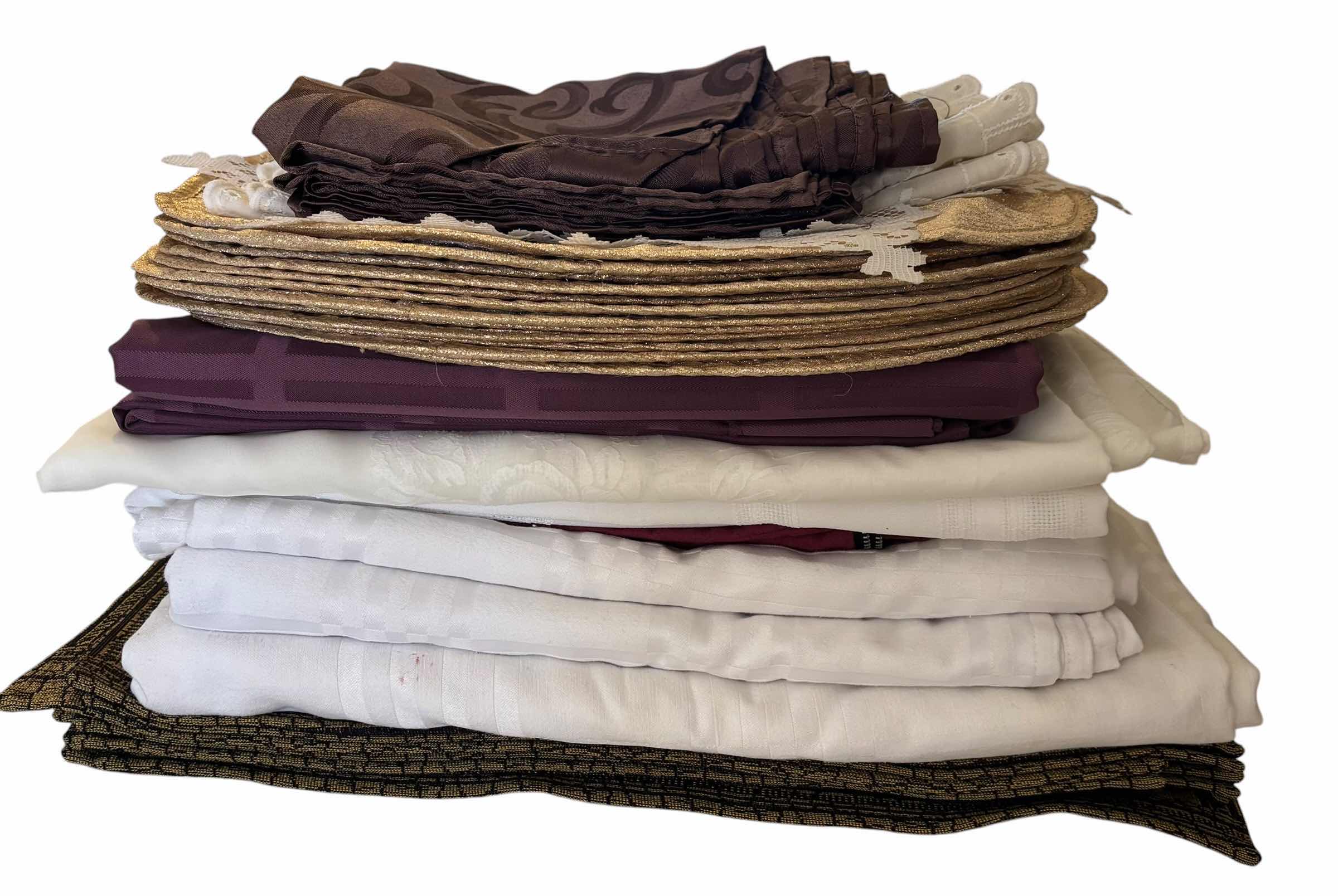Photo 1 of LINENS: TABLE CLOTHES, NAPKINS, DOILIES & PLACEMATS