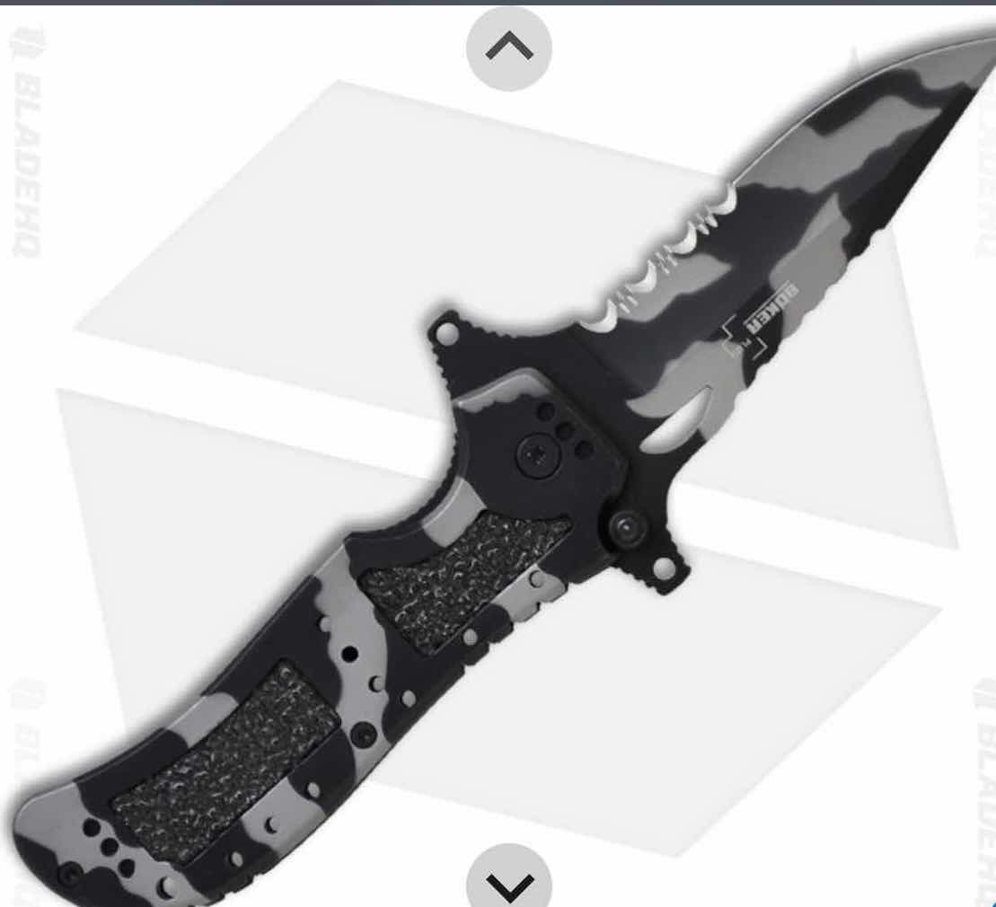 Photo 1 of BOKER  PLUS CAMO DEFENDER LINER FOLDING KNIFE W CAMO FINISH & PARTIAL SERRATED BLADE