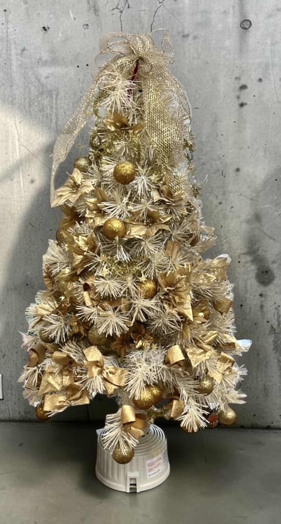 Photo 1 of DECORATED FAUX CHRISTMAS TREE H43”