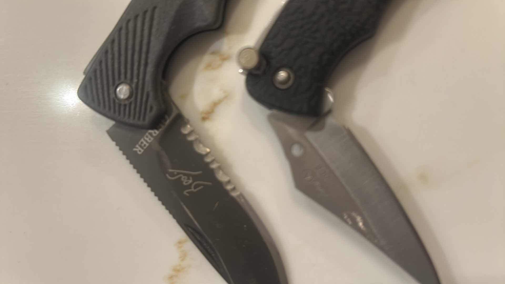Photo 1 of 4- POCKET FOLDING KNIVES GERBER FURY SMITH WESSON