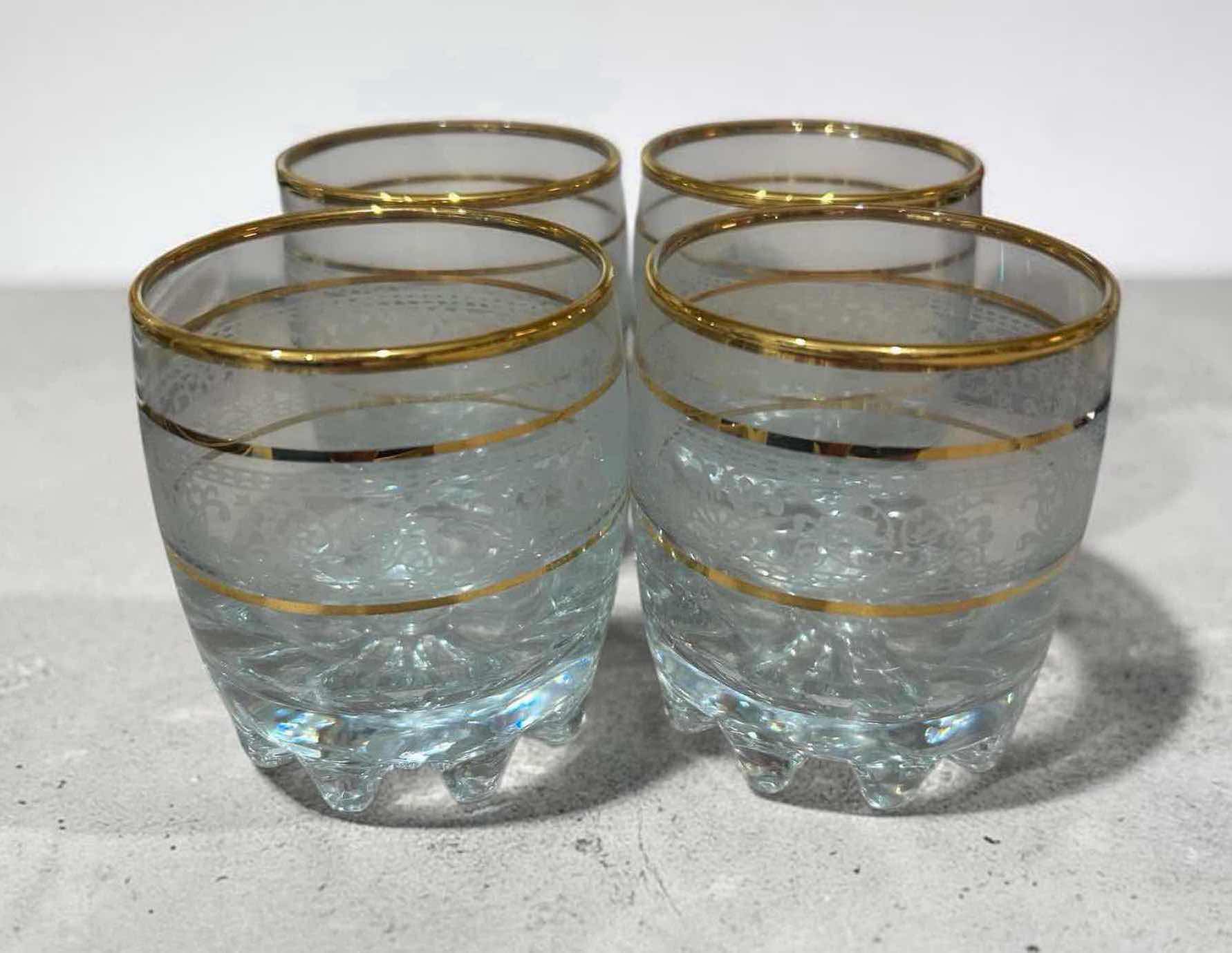 Photo 1 of 4- SMALL CLEAR HIGHBALL GLASS W FROSTED SWIRL TEXTURE MULTIPLE GOLD STRIPS