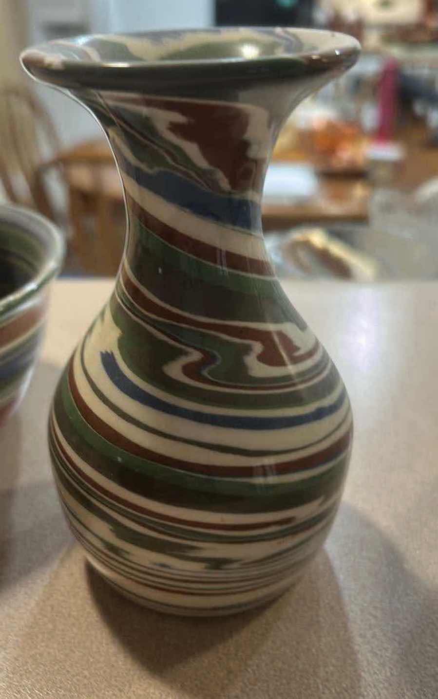 Photo 1 of DESERT SANDS POTTERY MULTI PC SET