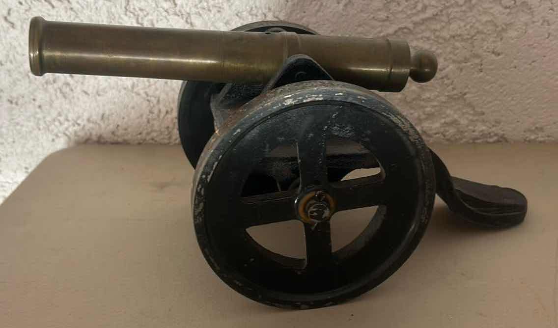 Photo 1 of METAL AND BRASS MINIATURE CANON H6.5”