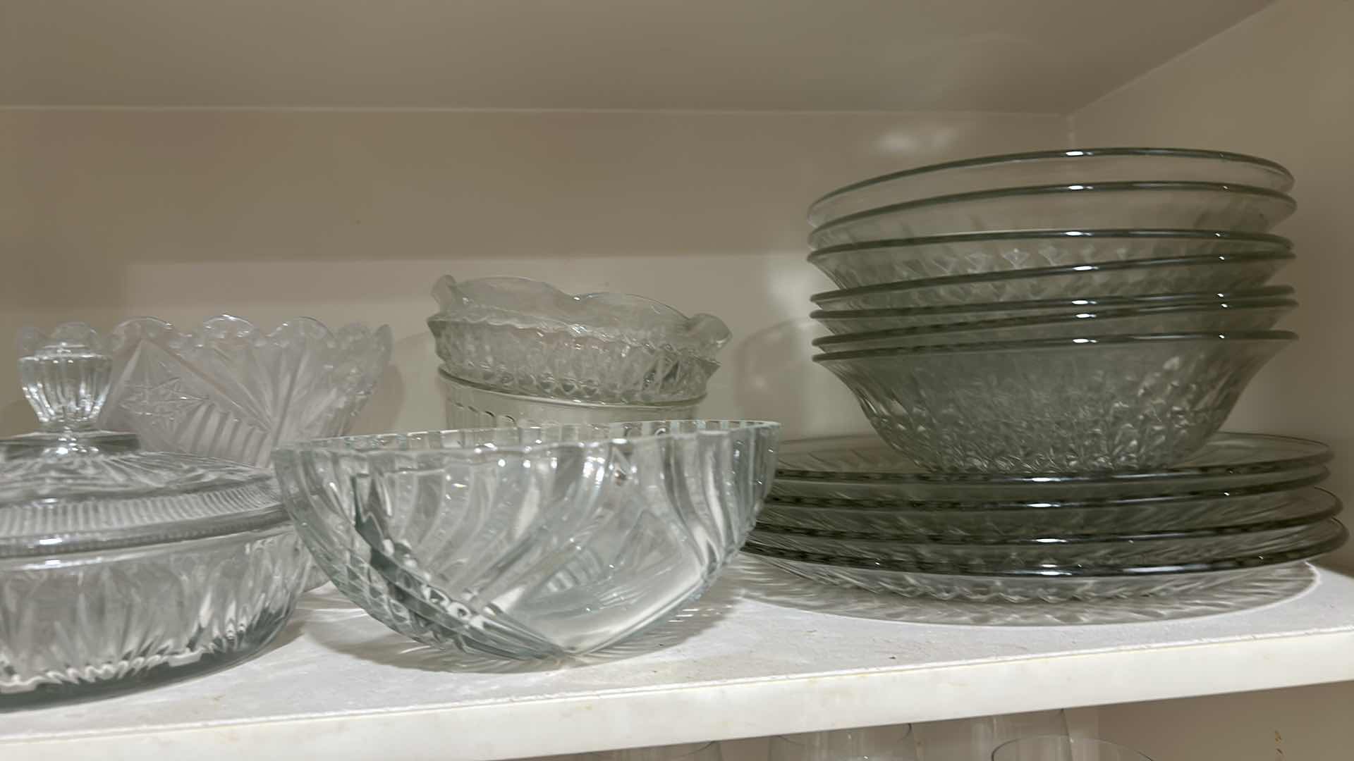 Photo 1 of CONTENTS  SHELF GLASS SERVEWARE
