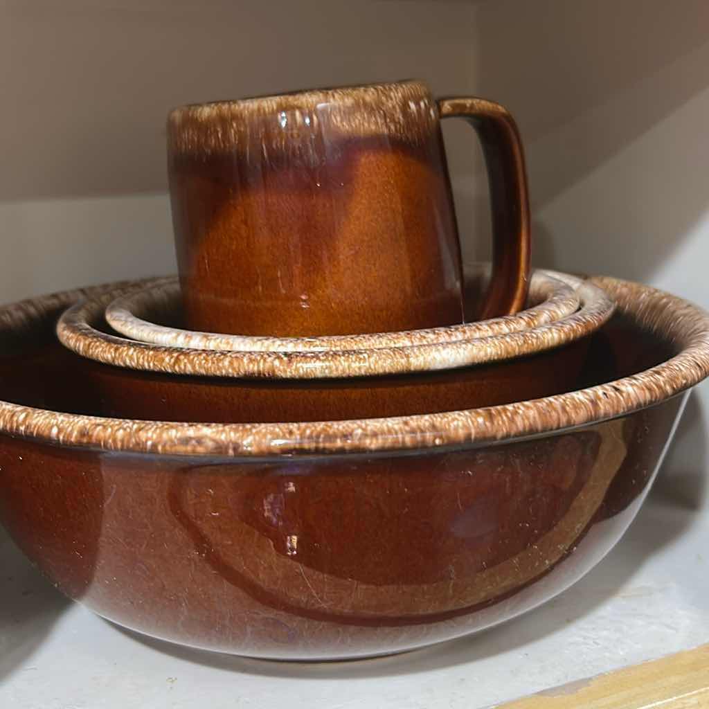 Photo 1 of CONTENTS OF SHELF HULL BROWN DRIP SERVEWARE