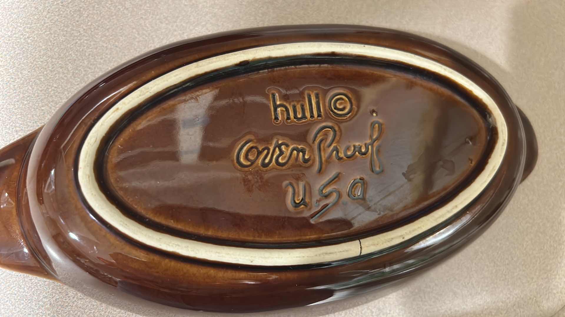 Photo 1 of CONTENTS OF SHELF HULL BROWN DRIP SERVEWARE