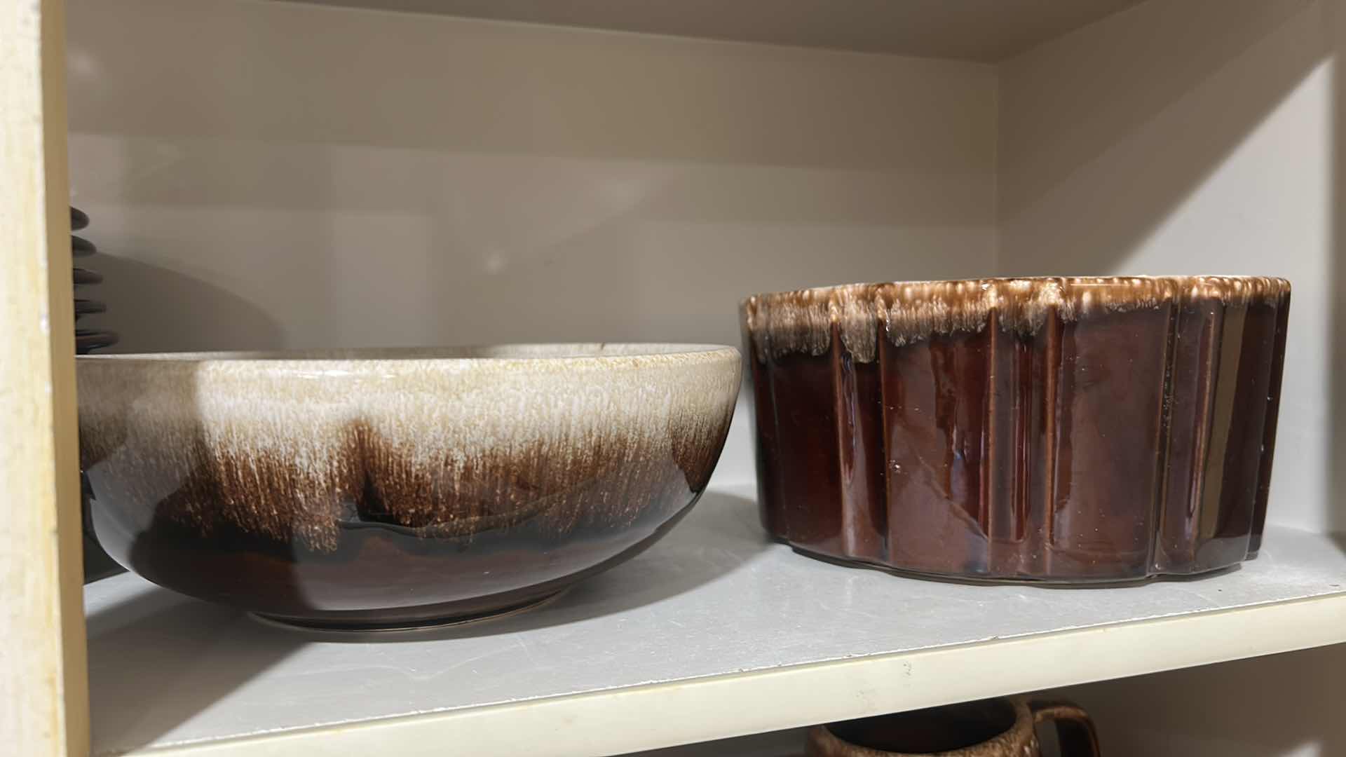 Photo 1 of CONTENTS OF SHELF BROWN CERAMIC SERVEWARE