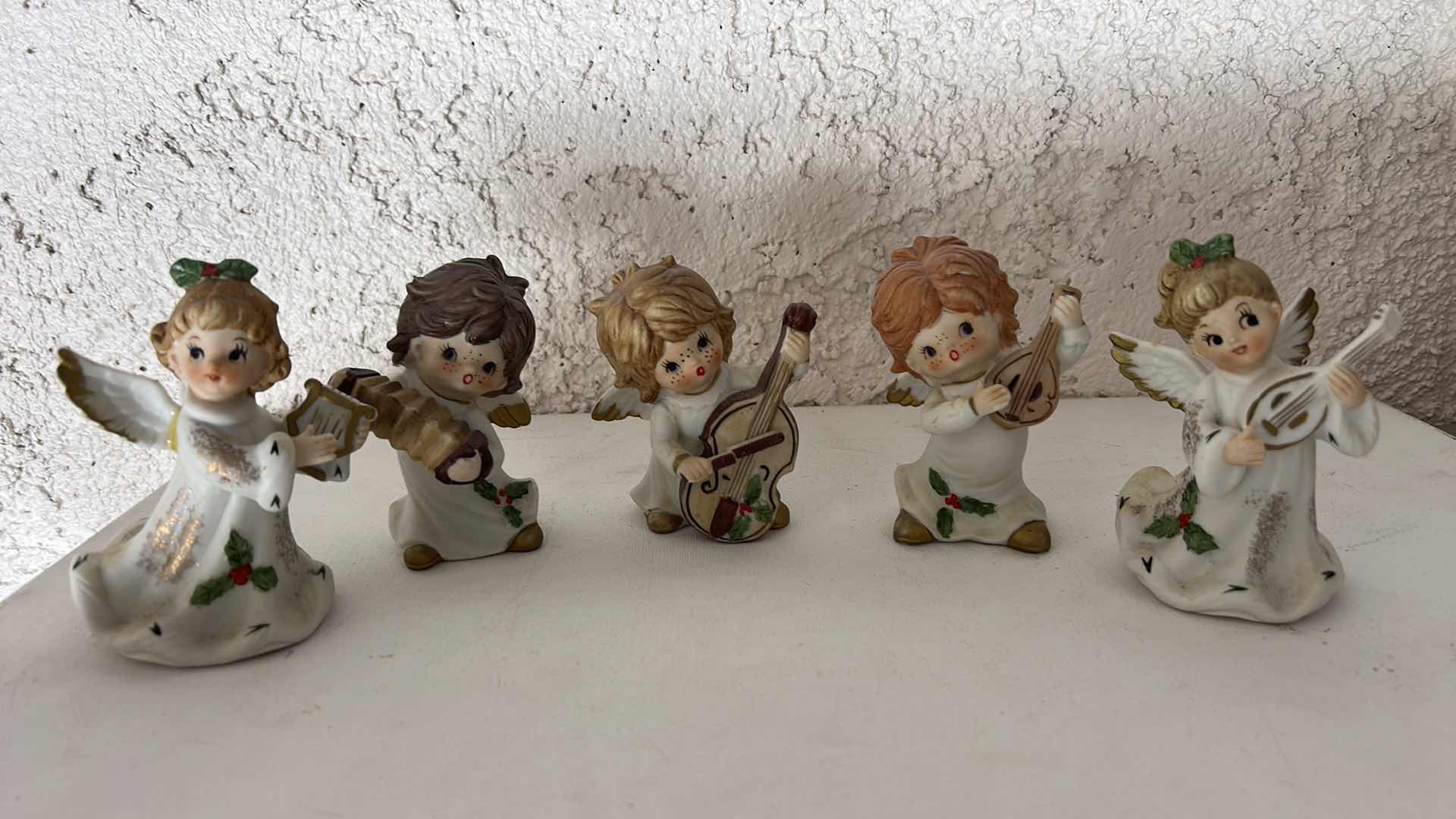 Photo 1 of 5 - CERAMIC ANGEL FIGURINES H4”