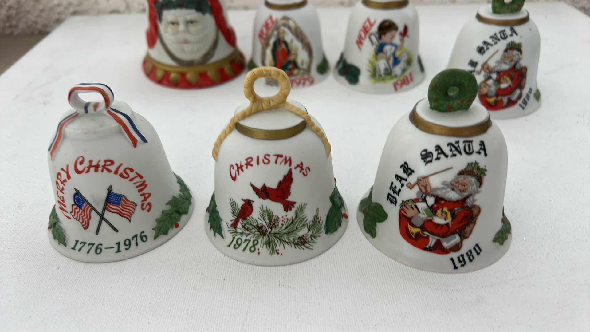 Photo 1 of 7 - CHRISTMAS CERAMIC BELLS H3.5”