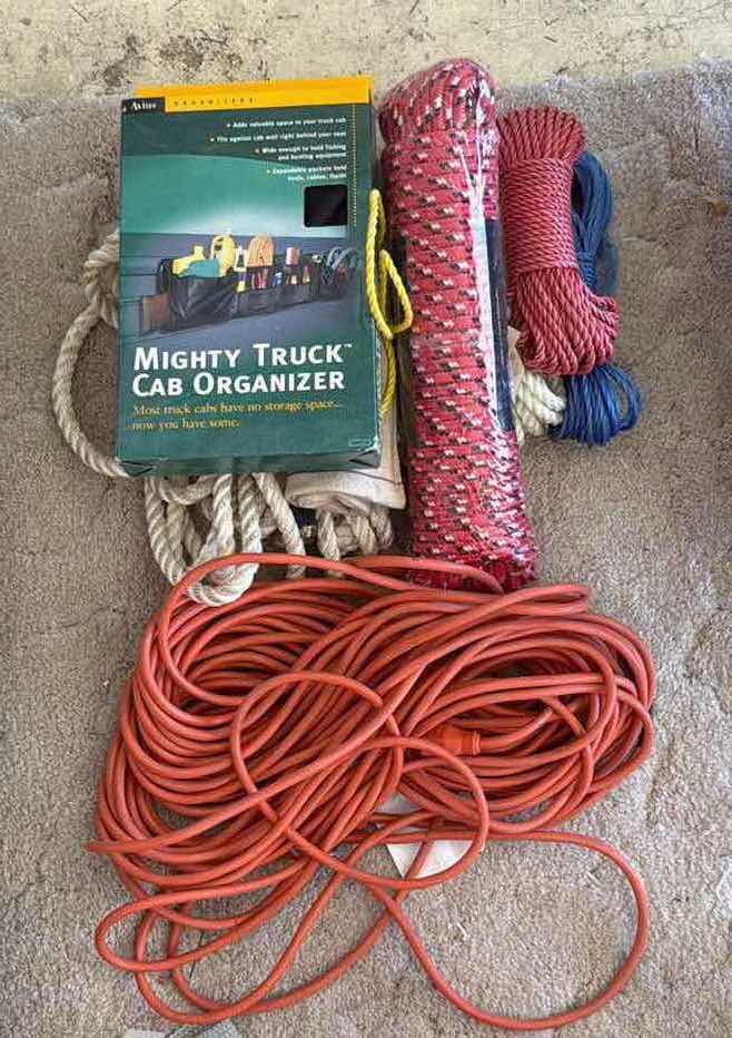 Photo 1 of EXTENSION CABLE/ROPES/TRUNK ORGANIZER