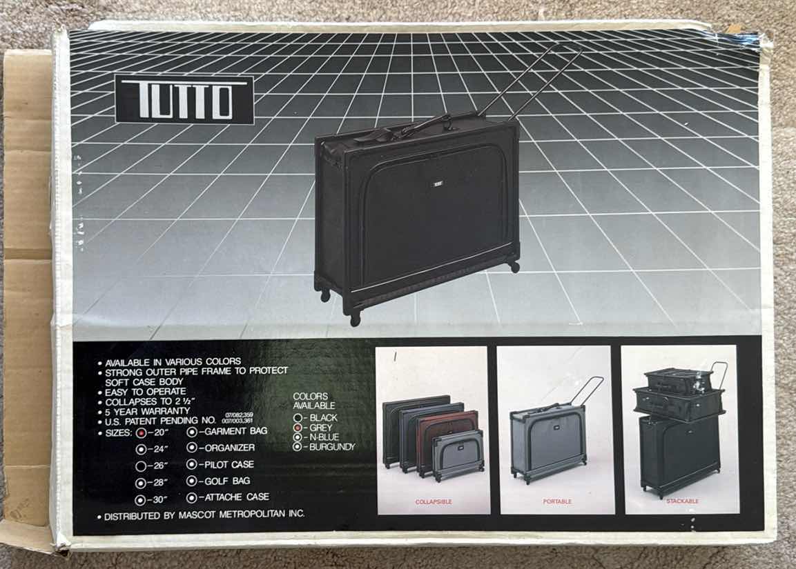 Photo 1 of VINTAGE TUTTO PORTABLE TRAVEL SUITCASE GRAY H15” W20” $50