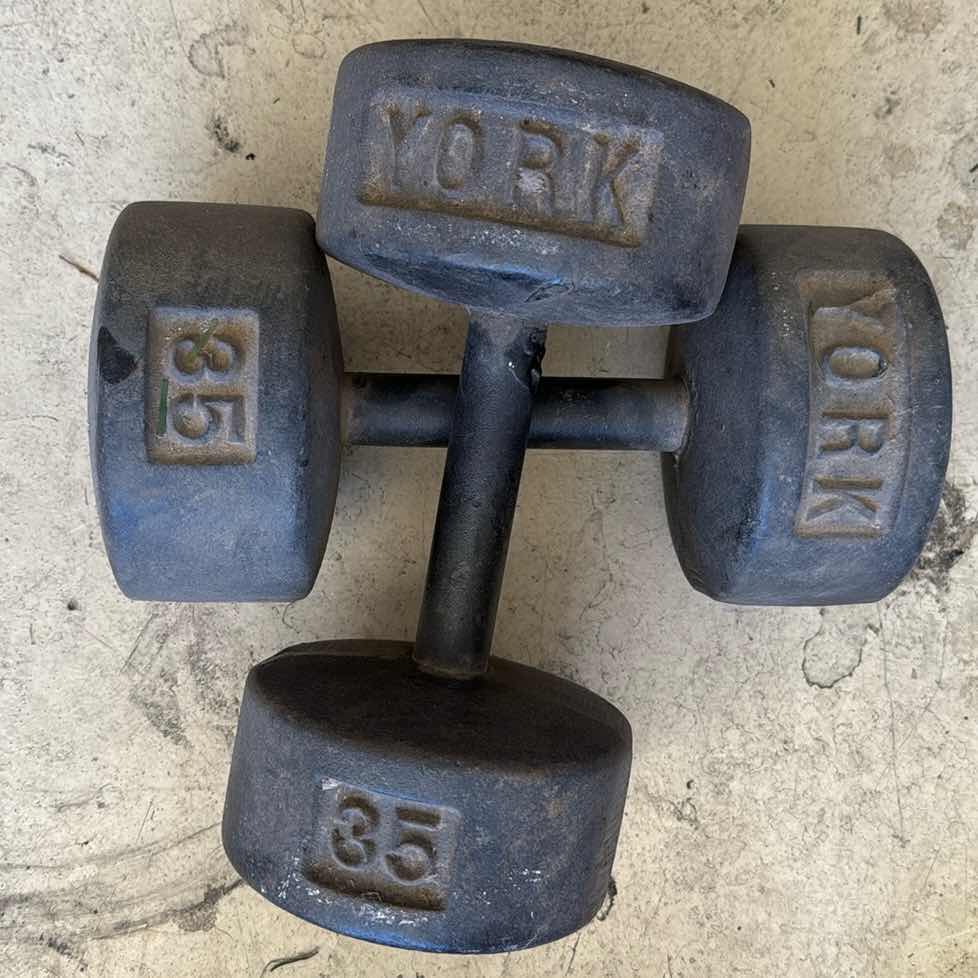 Photo 1 of 2 YORK IRON ROUNDHEAD DUMBBELLS 35LBS