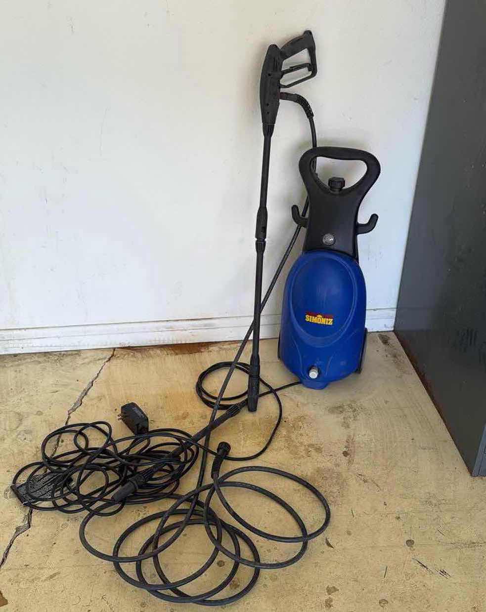 Photo 1 of SIMONIZ POWER WASHER 9" X 29"