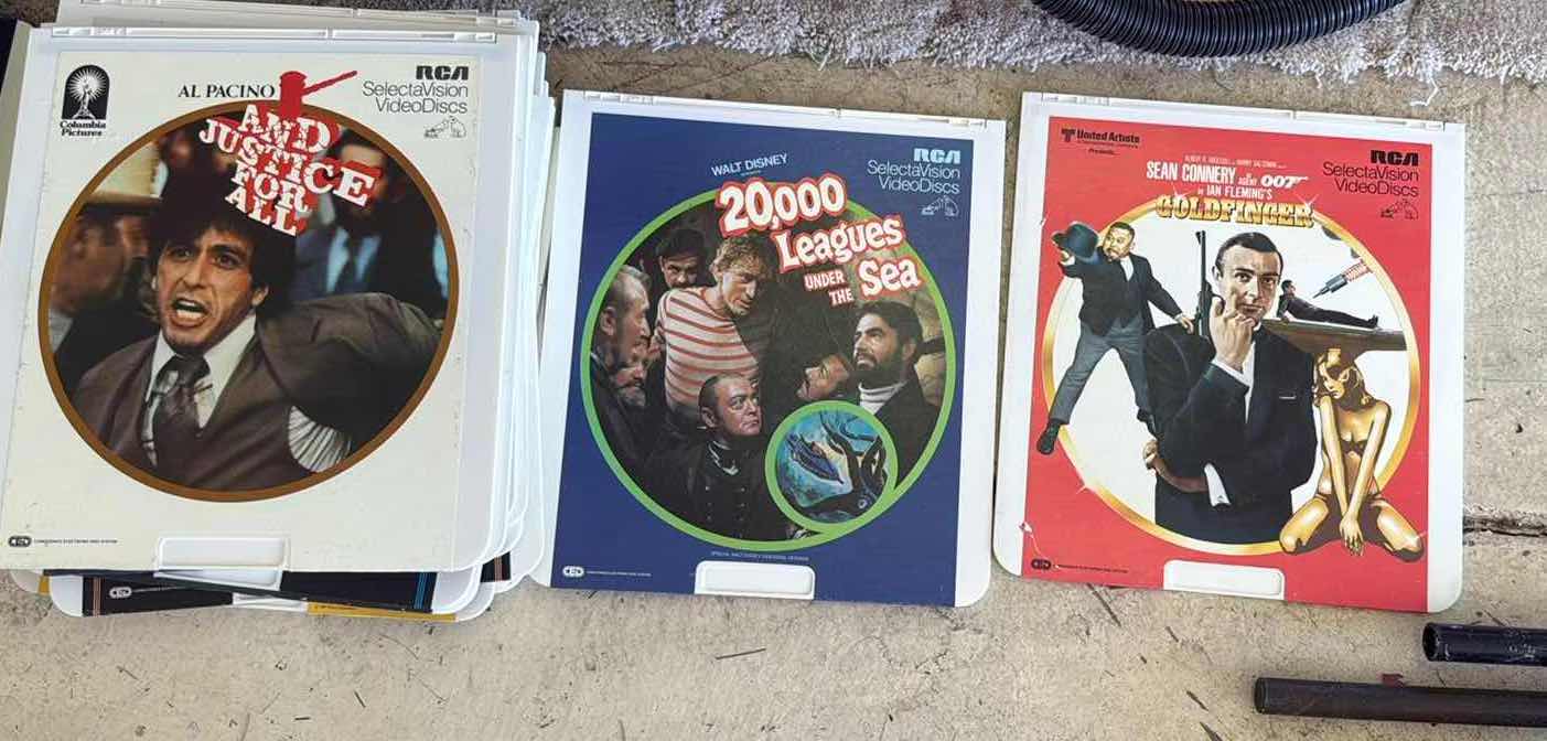 Photo 1 of 15-VINTAGE RCA SELECTAVISION CED  VIDEO DISCS VARIOUS TITLES