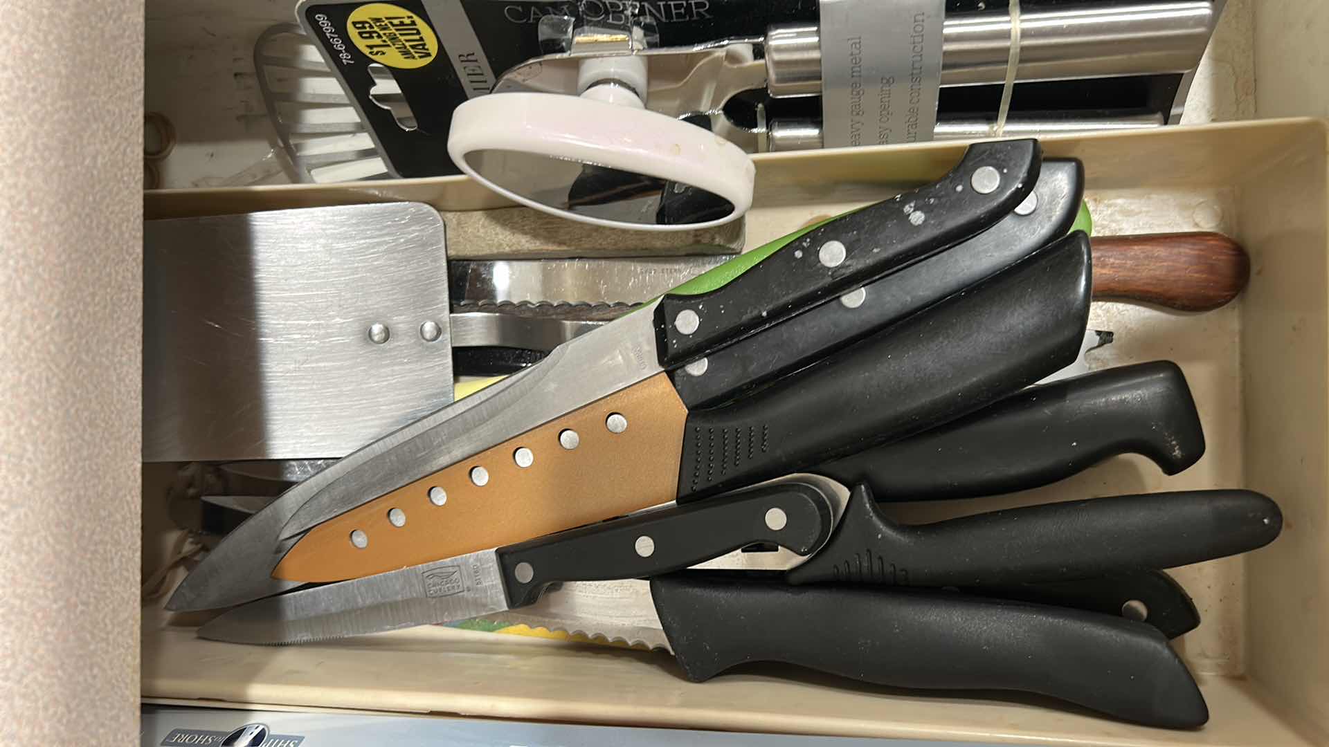 Photo 1 of CONTENTS OF DRAWER KNIVES