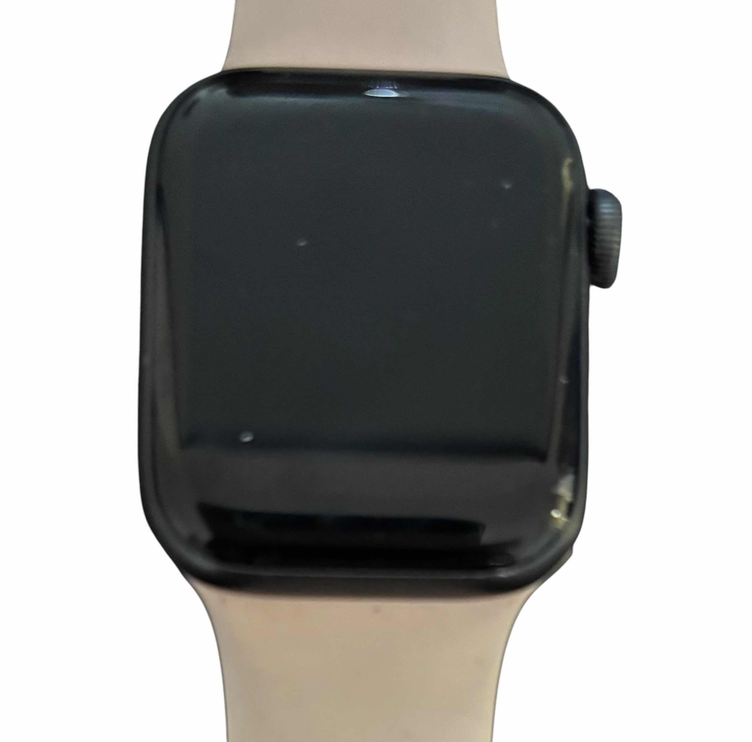 Photo 1 of APPLE WATCH (UNKNOWN SERIES, NO CHARGER)