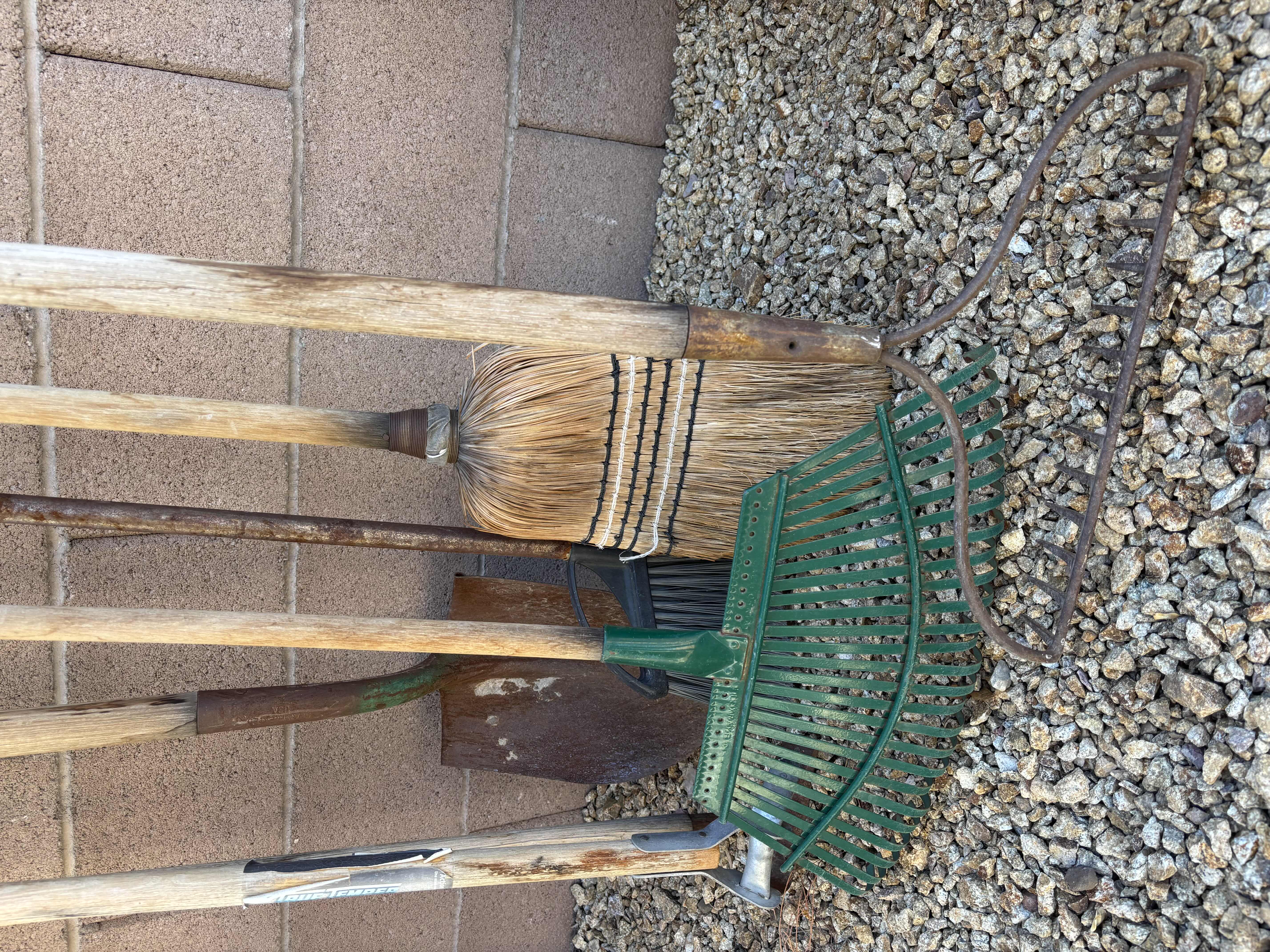 Photo 1 of YARD/OUTDOOR TOOLS