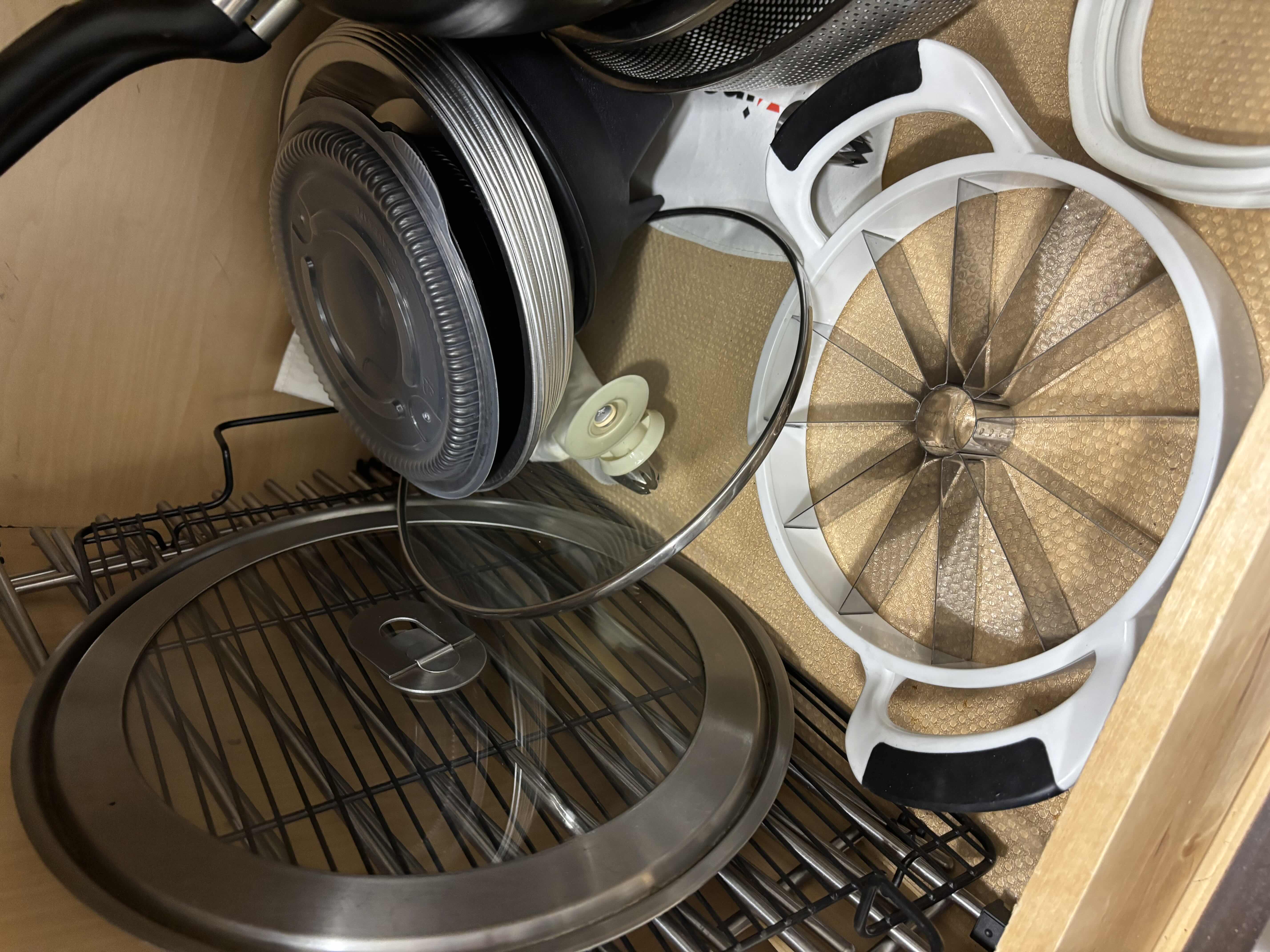 Photo 1 of CONTENTS OF KITCHEN CABINET