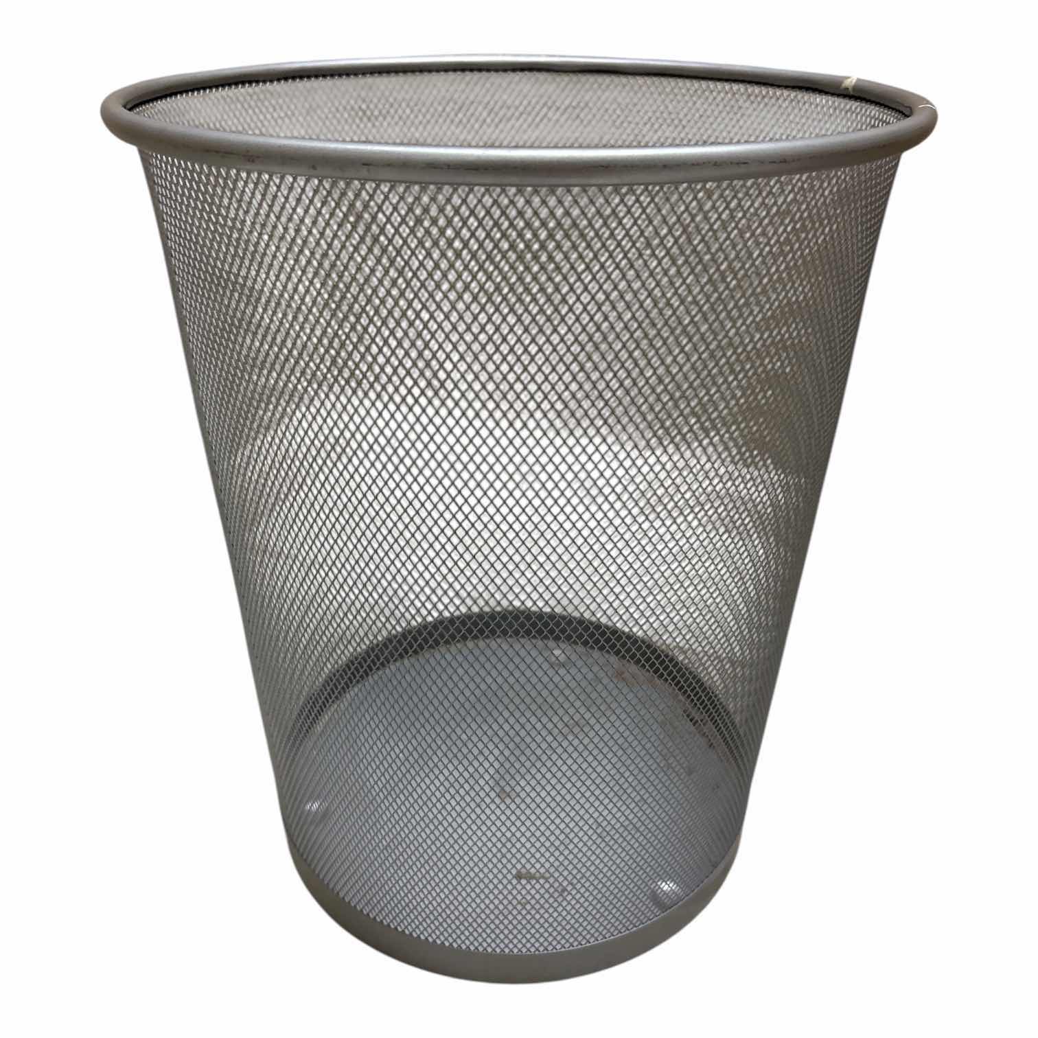 Photo 1 of 3-PCS TRASH BINS TALLEST H15”