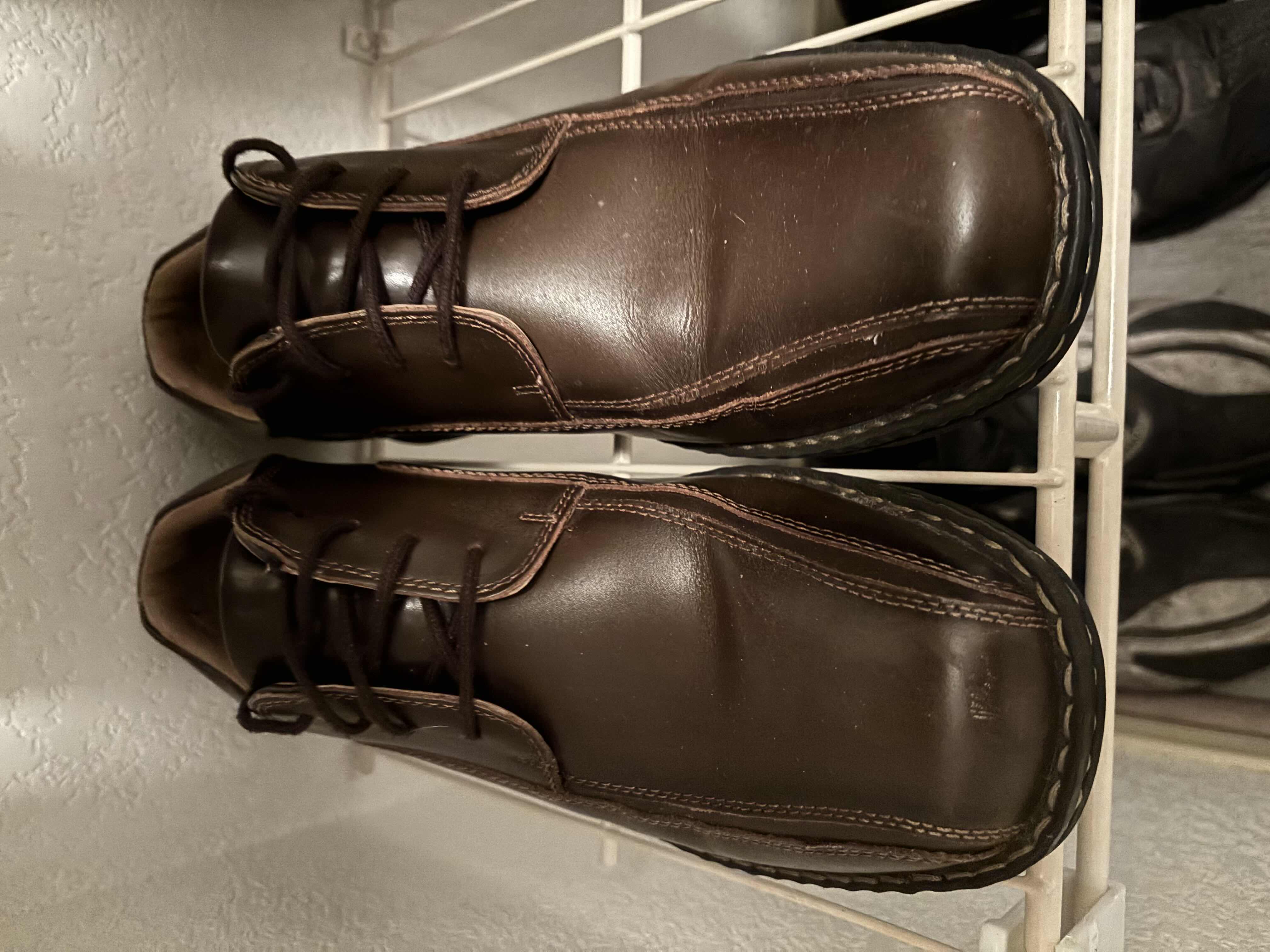 View 4 of MEN’S SHOES SIZES 9-9.5
