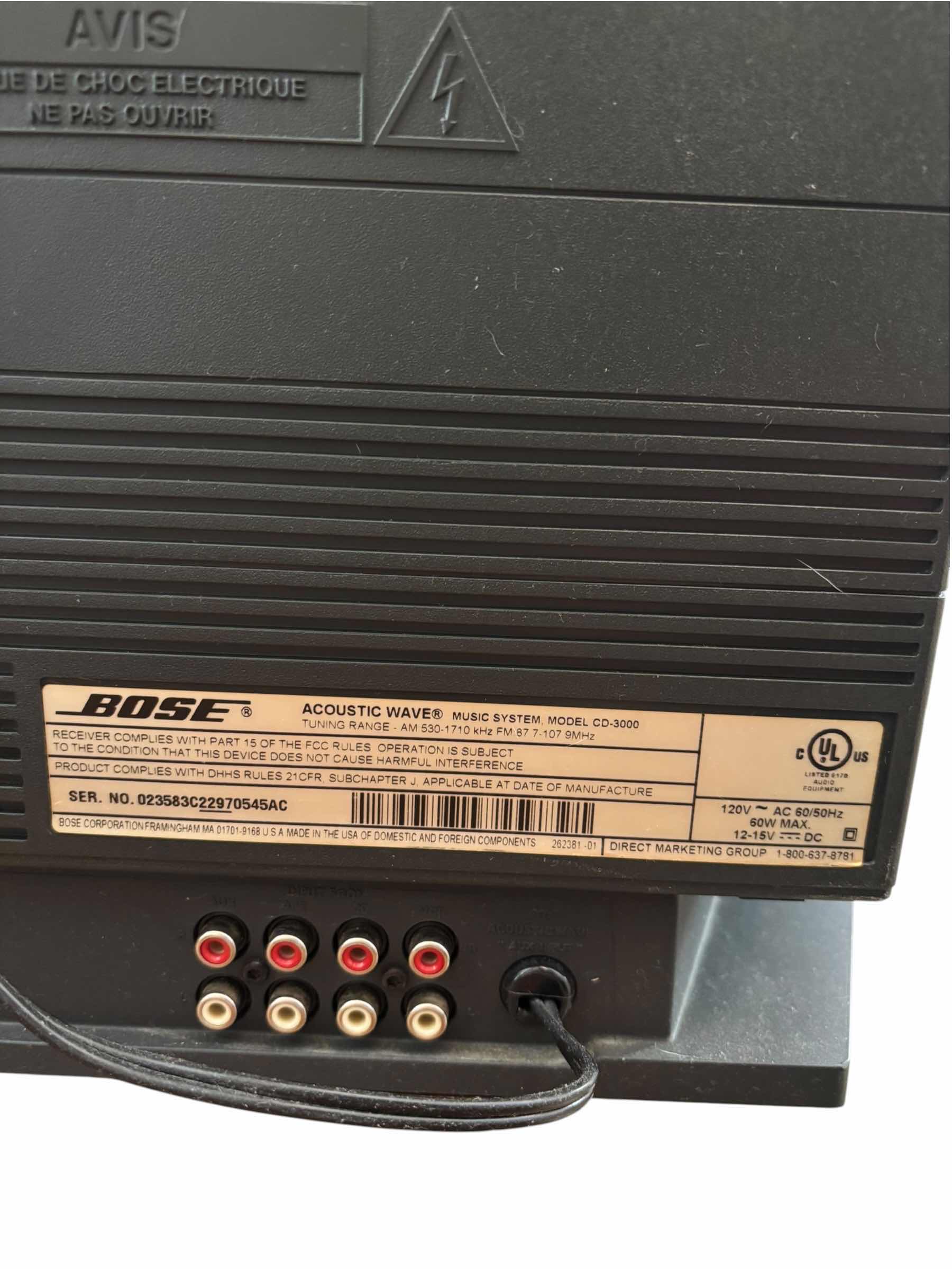 View 3 of BOSE ACOUSTIC WAVE MUSIC SYSTEM