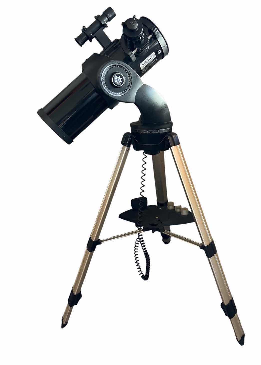 View 1 of MEADE DS-2000 SERIES COMPUTERIZED REFLECTOR TELESCOPE WITH TRIPOD, MANUALS & ACCESSORIES – BLACK/SILVER H44”