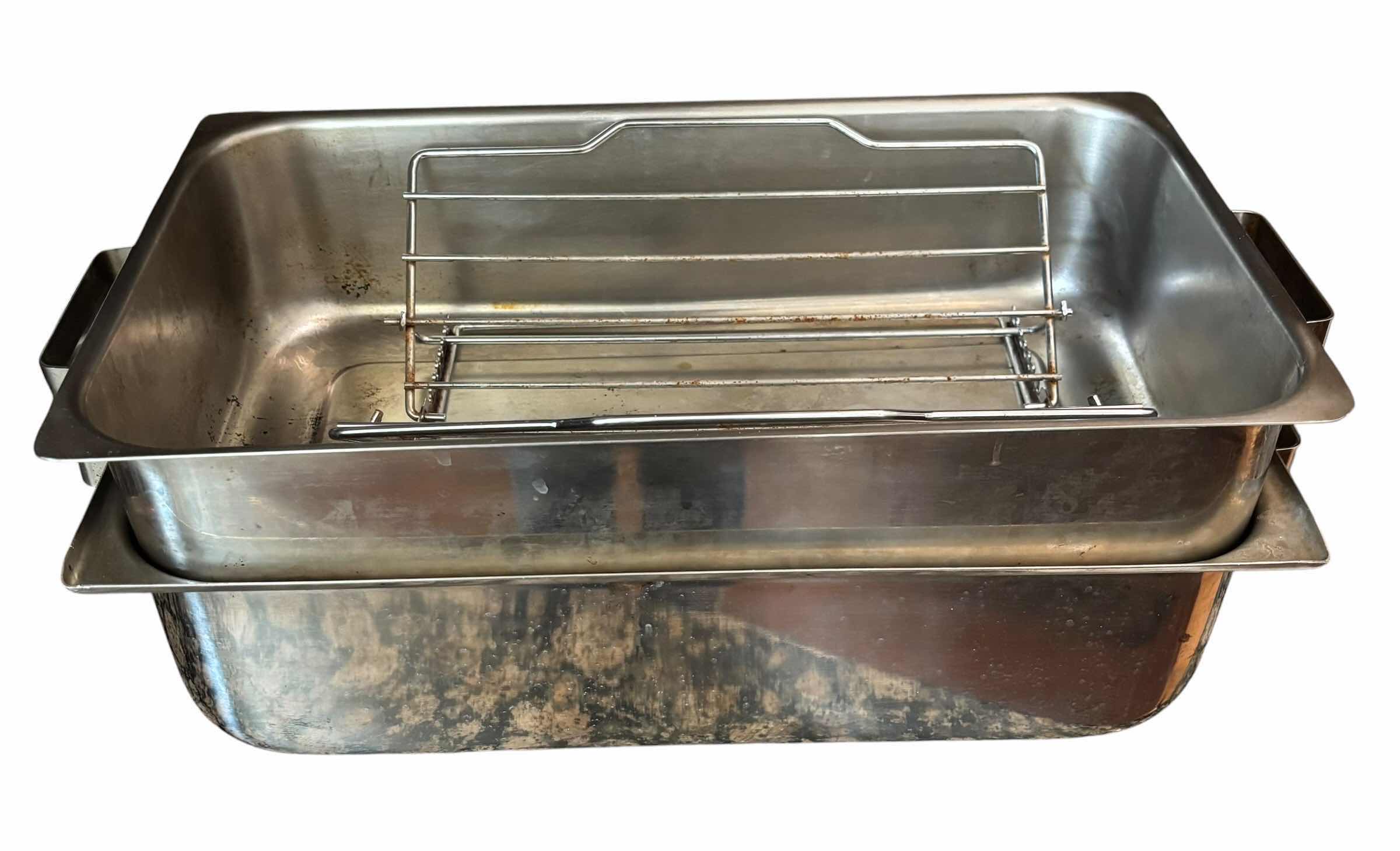 Photo 1 of ROASTING PANS (2)