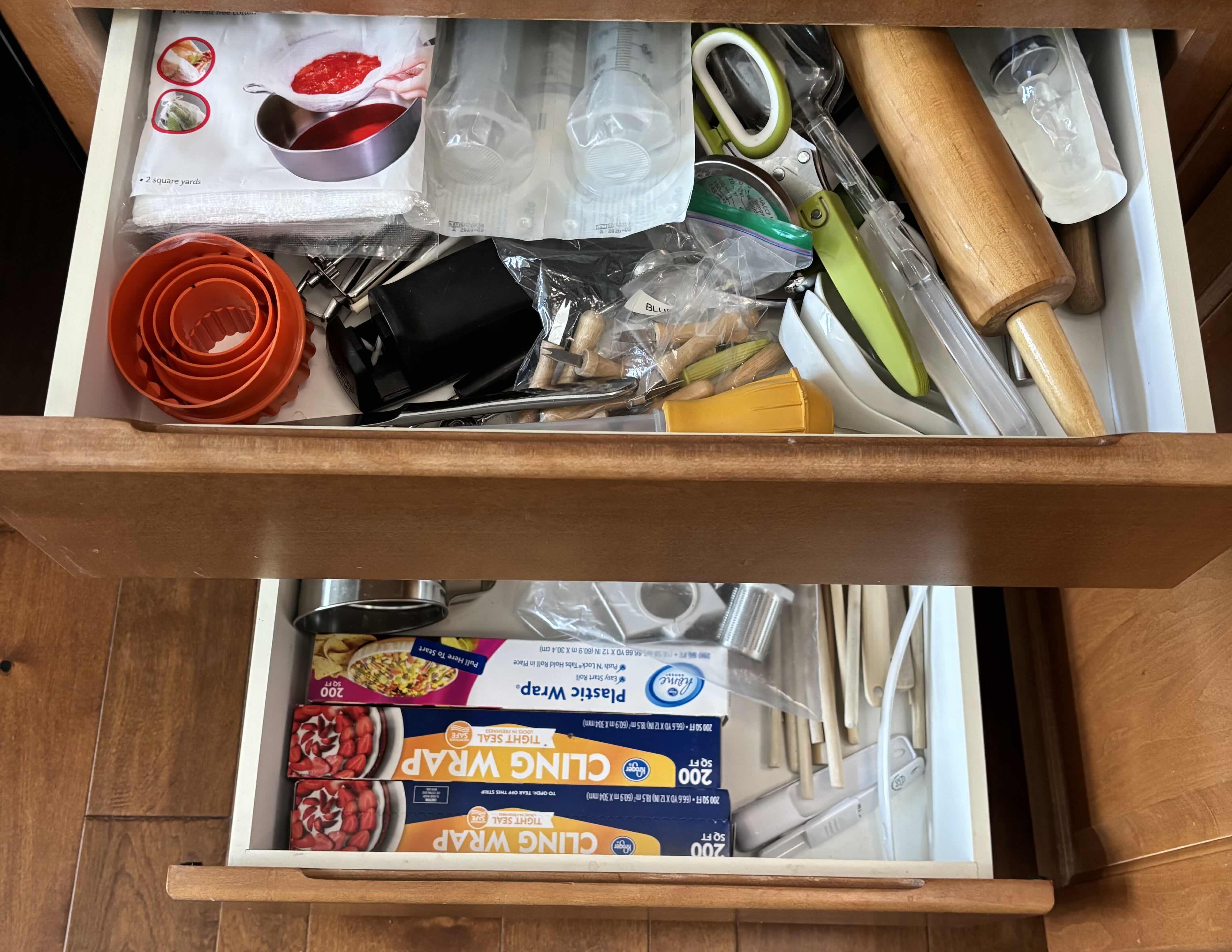 Photo 1 of CONTENTS OF KITCHEN DRAWERS (2)- UTENSILS & KITCHEN ACCESSORIES